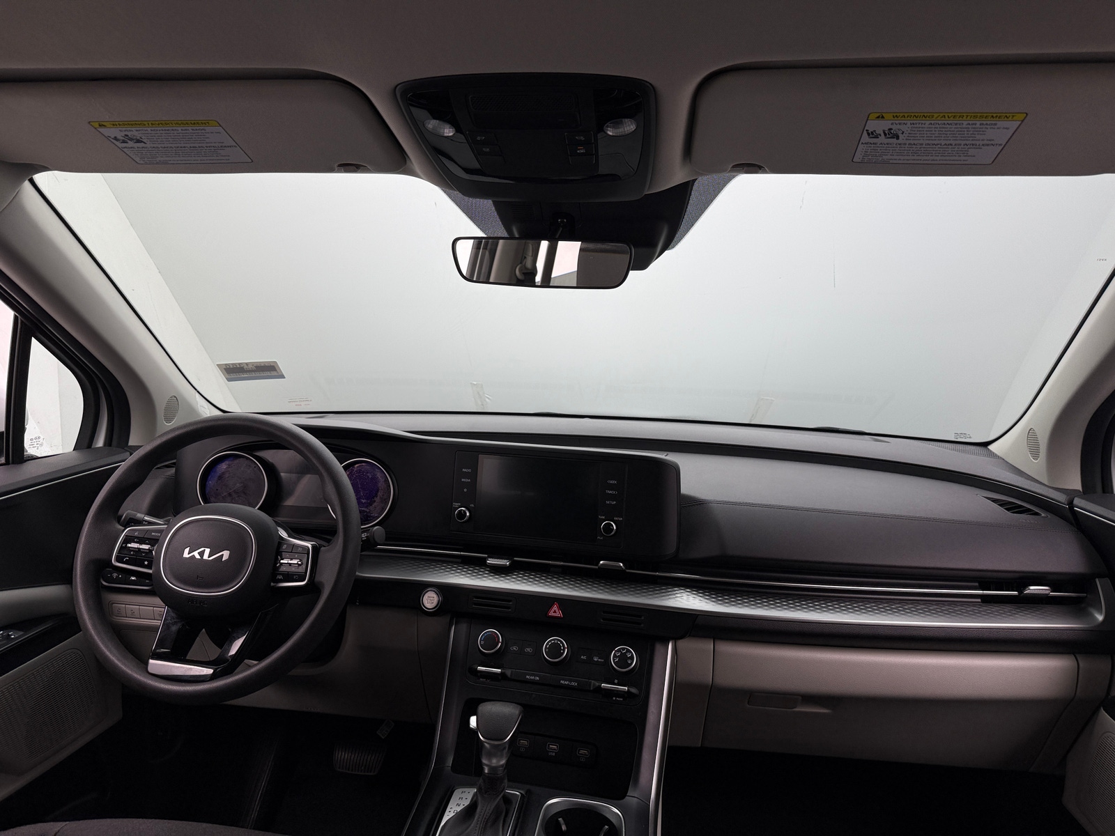 Thumbnail: 2022 Kia Carnival - 3