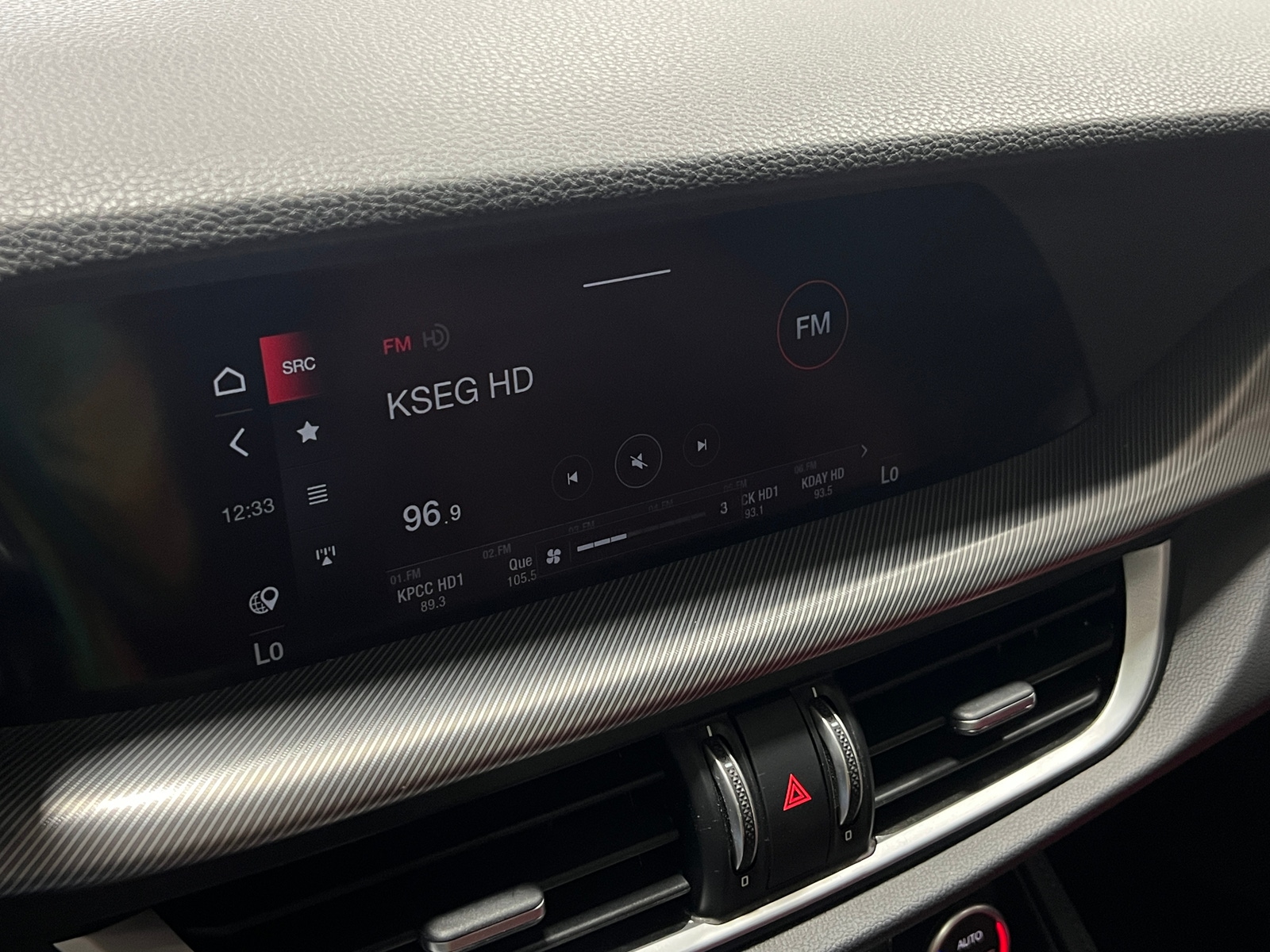 Thumbnail: 2022 Alfa Romeo Stelvio - 3