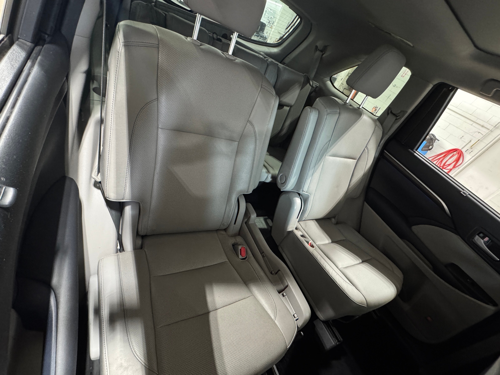 Thumbnail: 2014 Toyota Highlander - 5