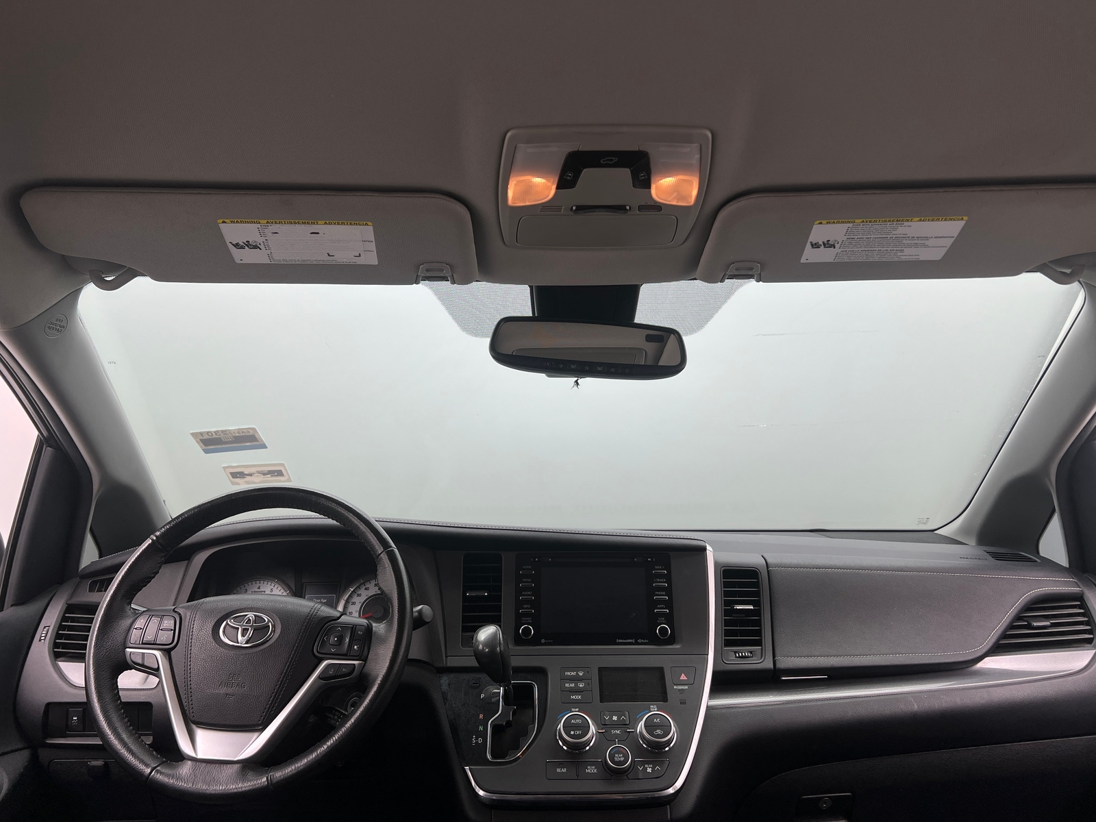 Thumbnail: 2018 Toyota Sienna - 2