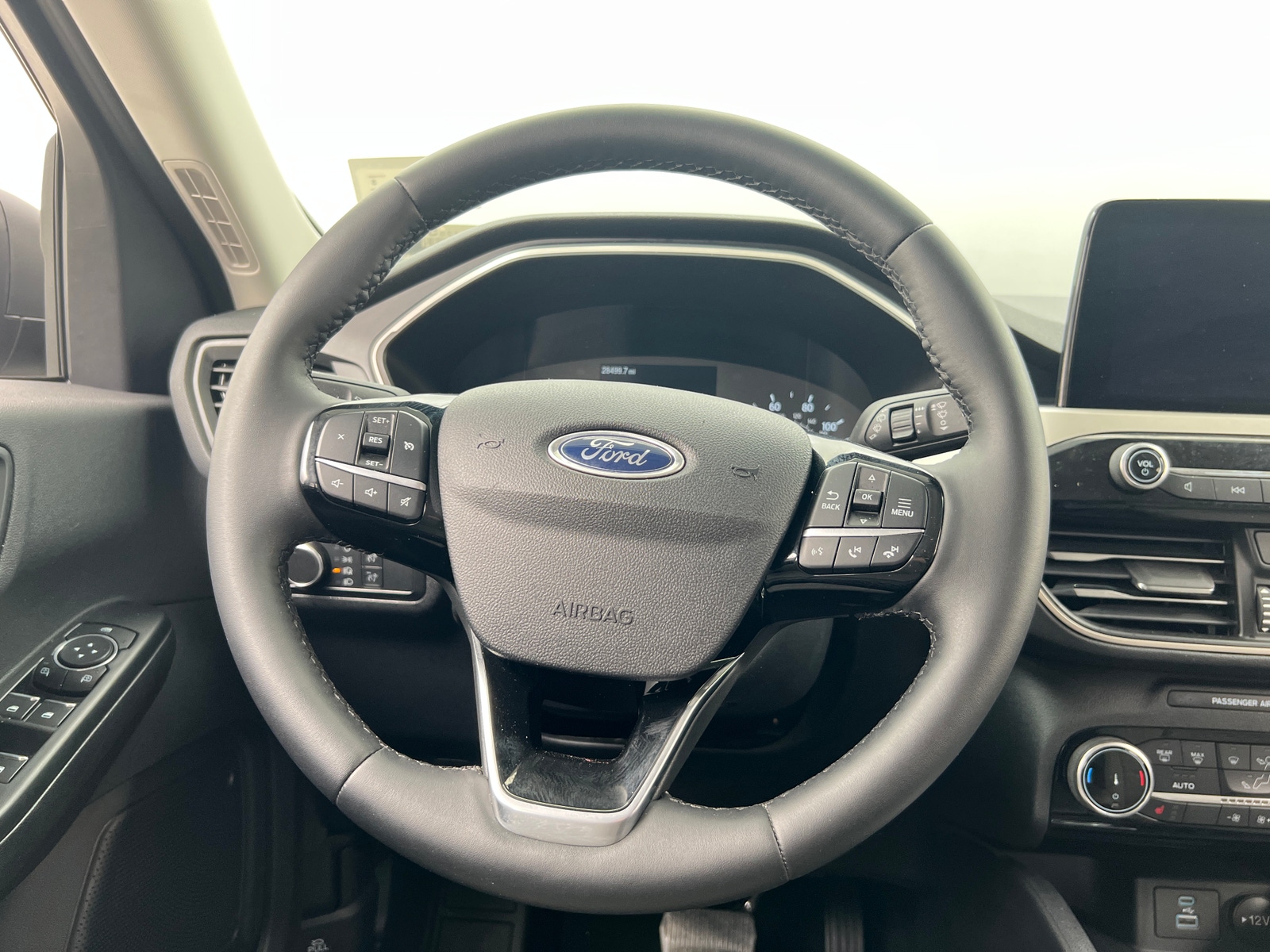 Thumbnail: 2022 Ford Escape - 5