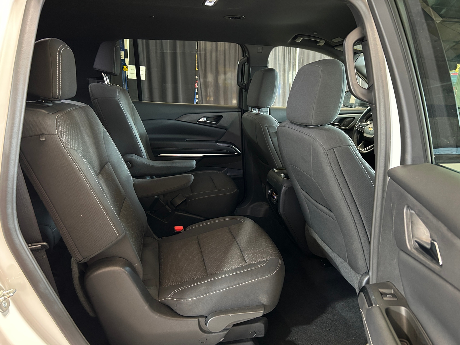 Thumbnail: 2024 Chevrolet Traverse - 6