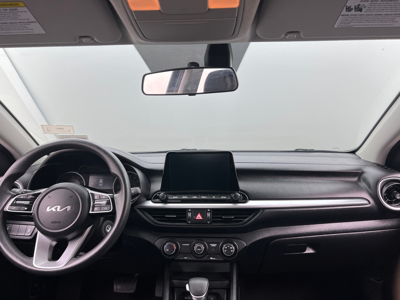 Thumbnail: 2024 Kia Forte - 3