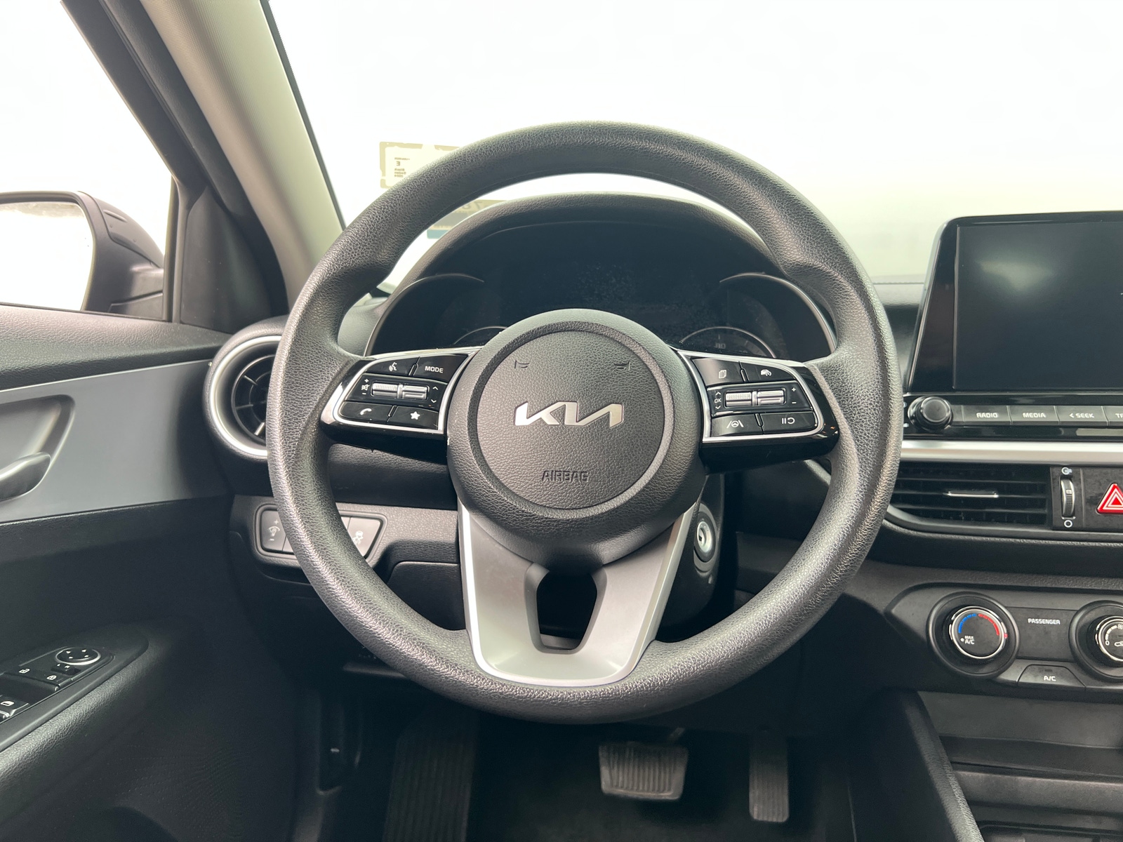 Thumbnail: 2024 Kia Forte - 5