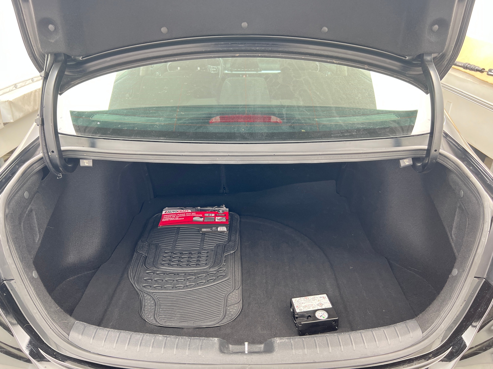 Thumbnail: 2024 Kia Forte - 7