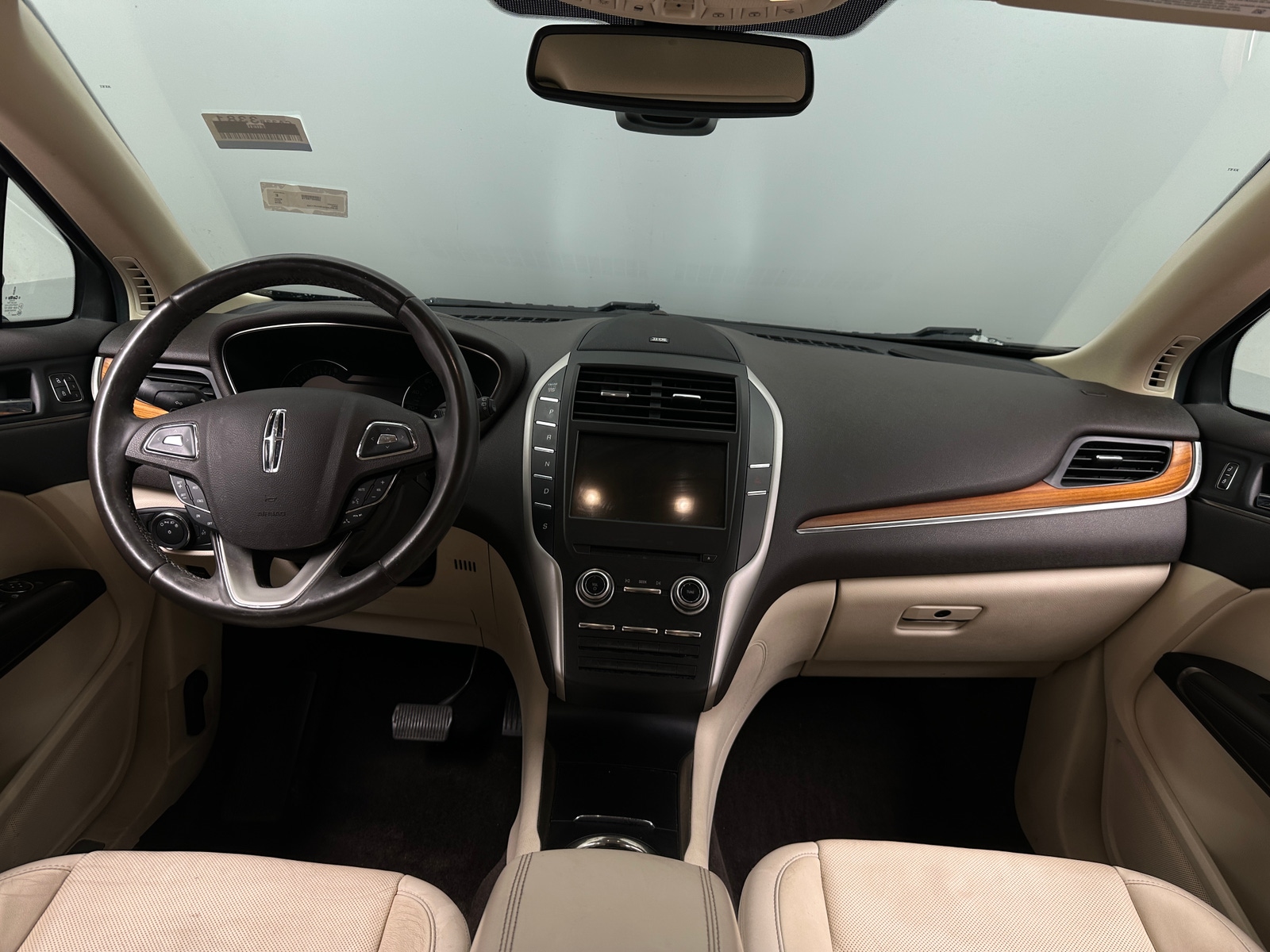 Thumbnail: 2016 Lincoln MKC - 2