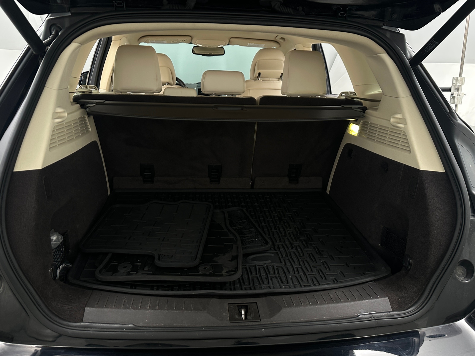 Thumbnail: 2016 Lincoln MKC - 6