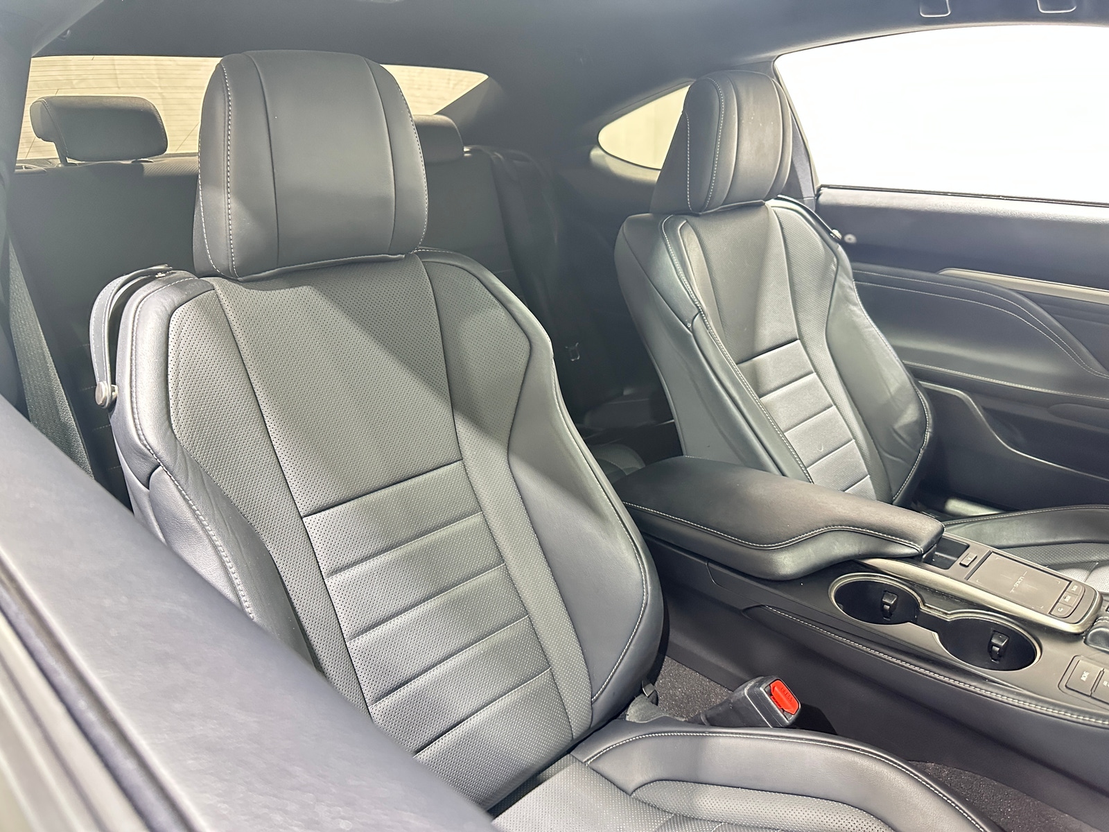 Thumbnail: 2020 Lexus RC - 2