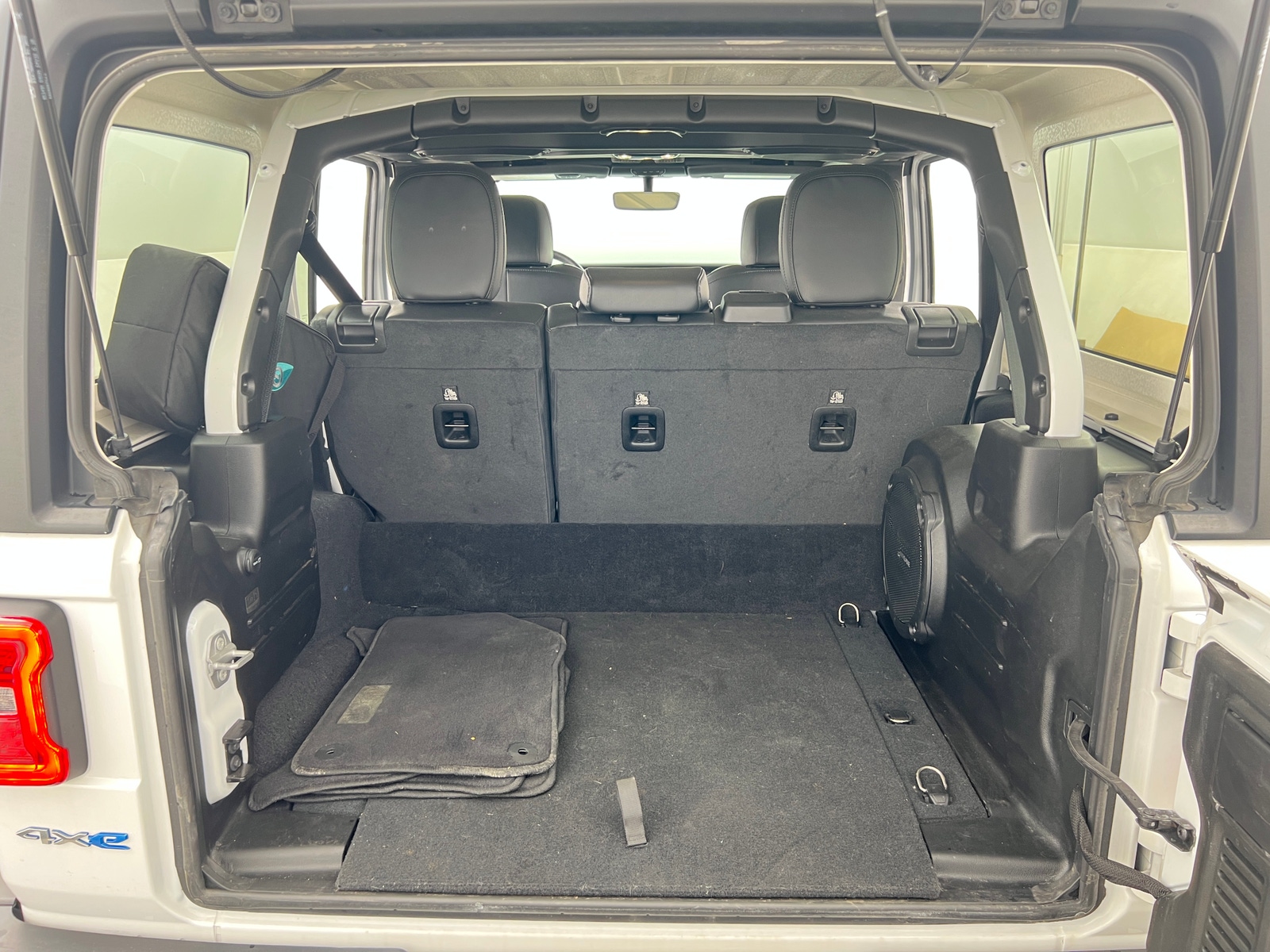 Thumbnail: 2023 Jeep Wrangler - 6