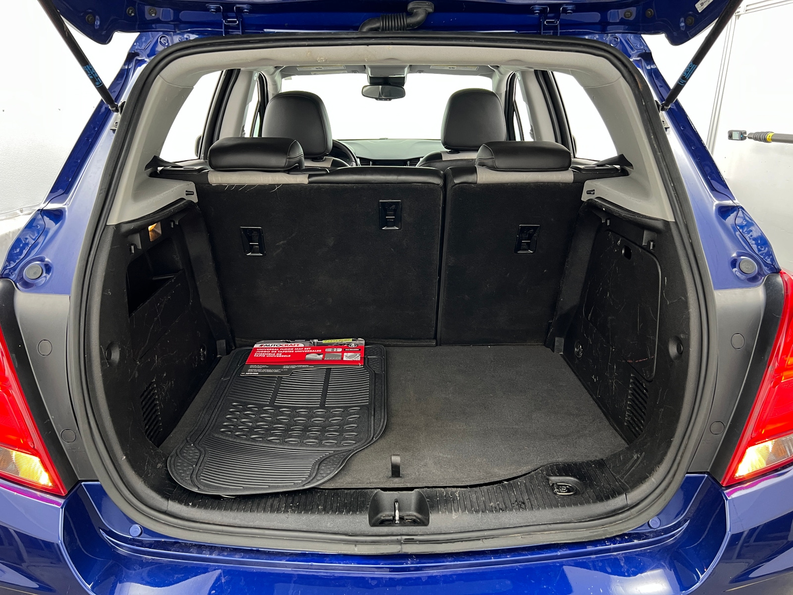 Thumbnail: 2017 Chevrolet Trax - 7