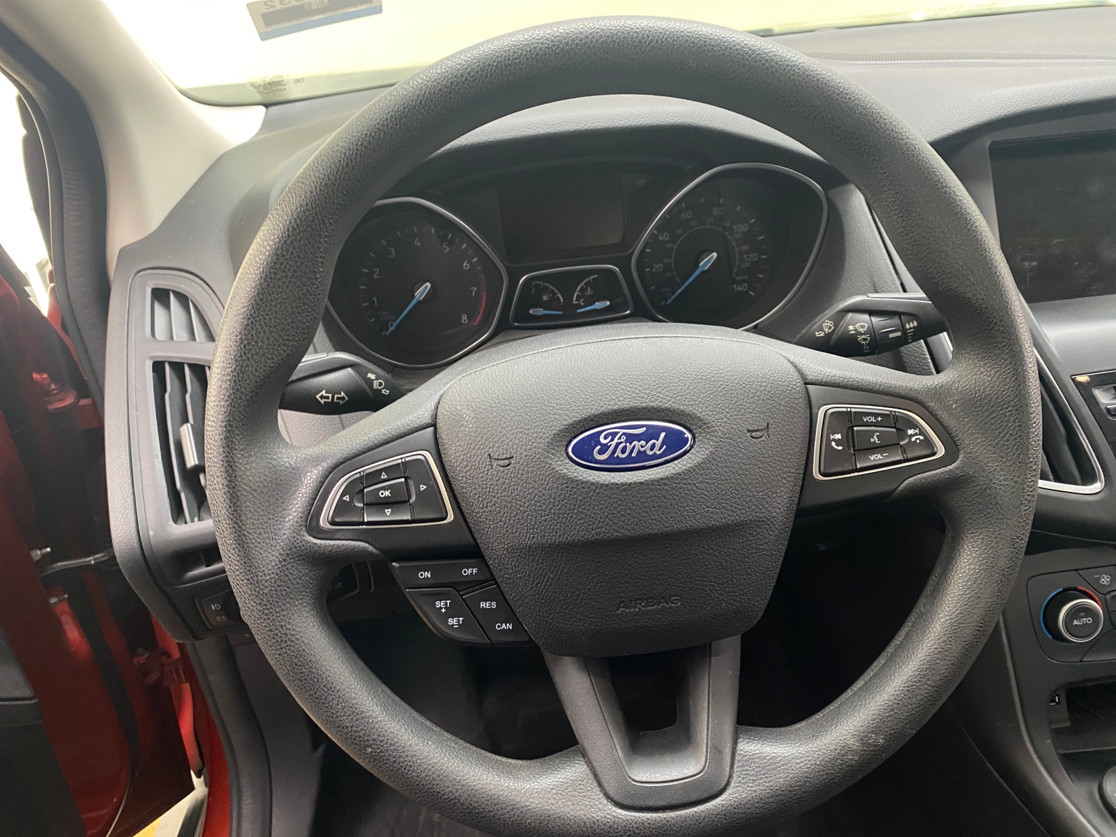 Thumbnail: 2018 Ford Focus - 5