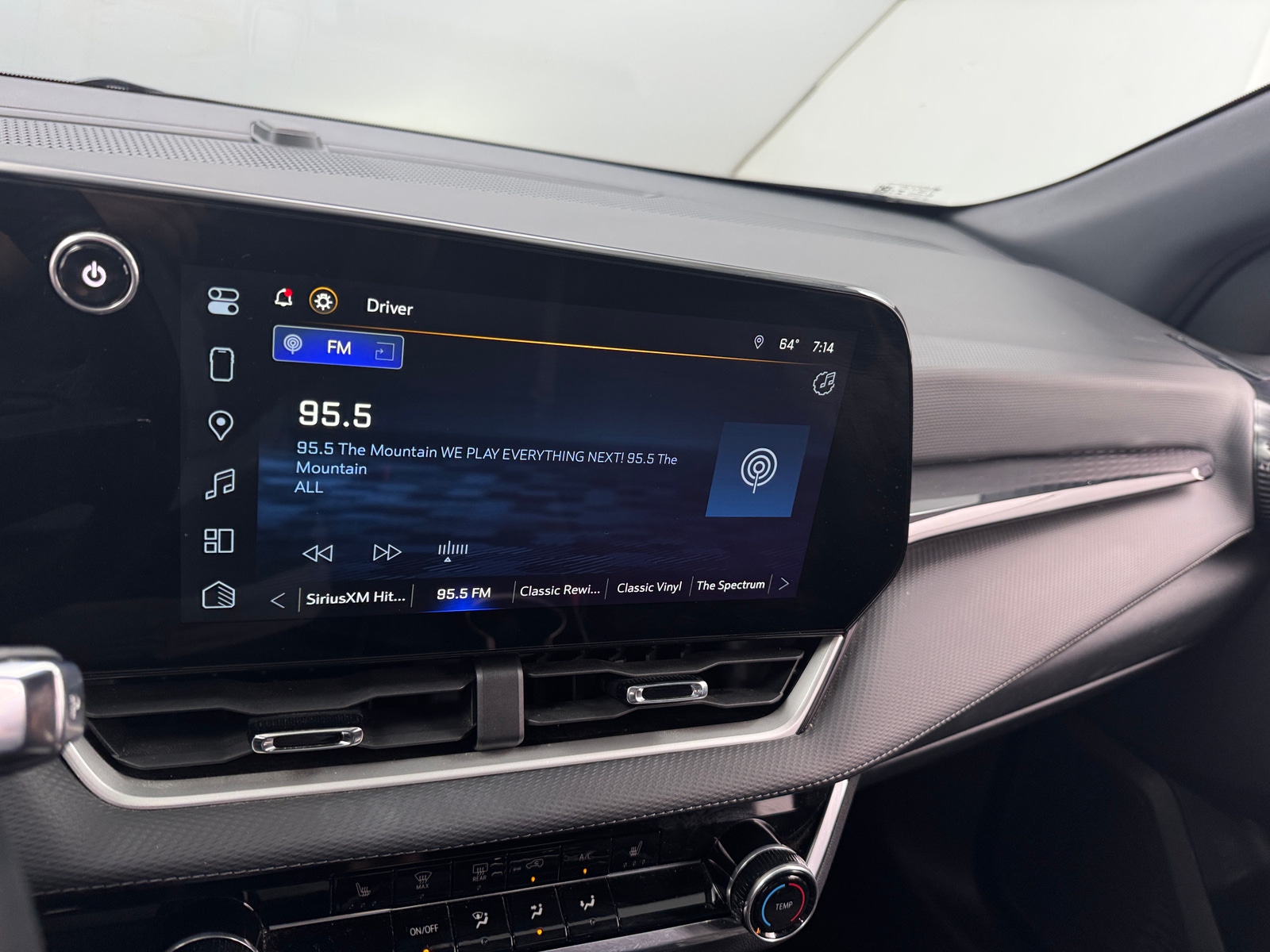 Thumbnail: 2025 Chevrolet Equinox - 4