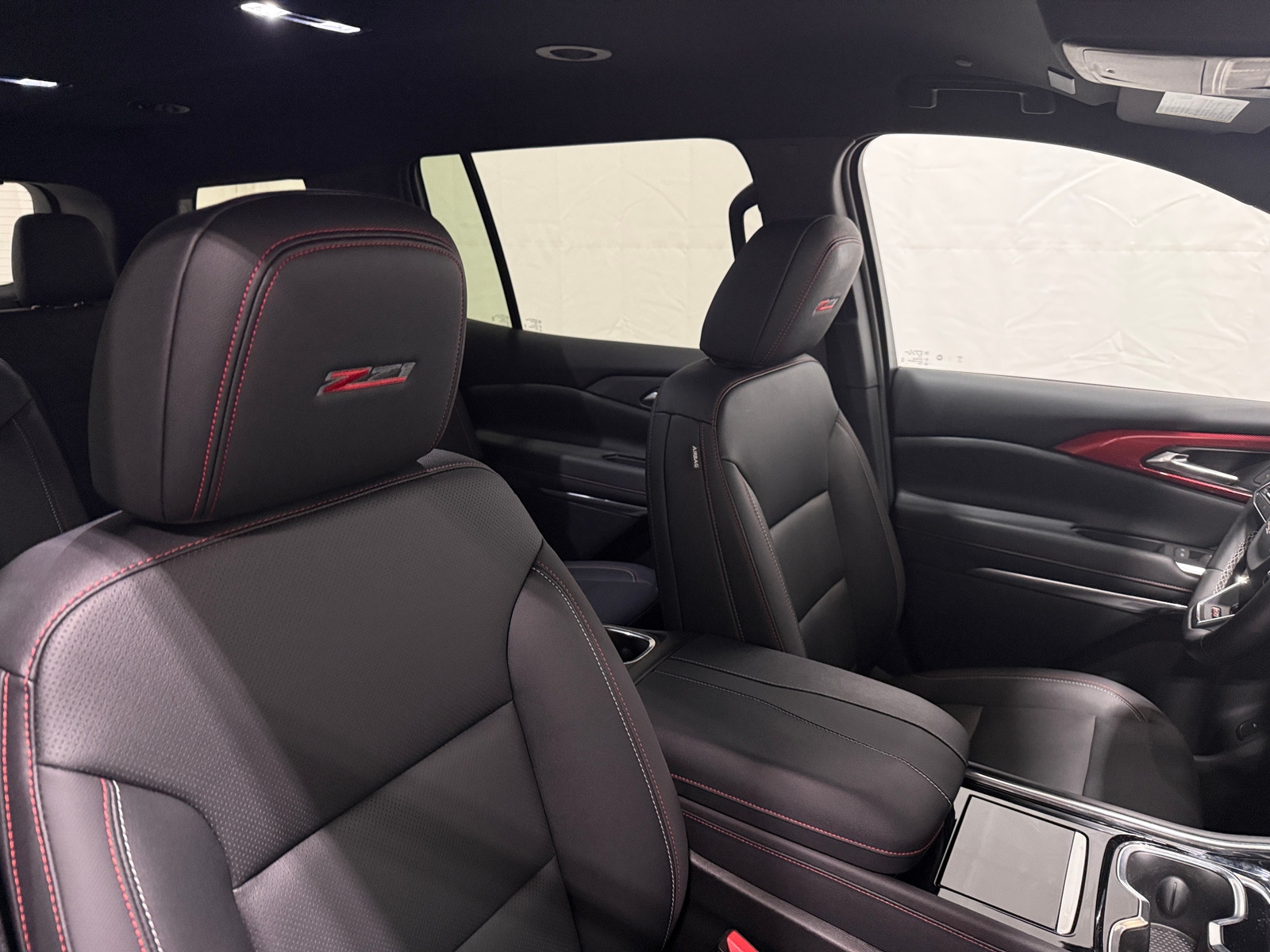 Thumbnail: 2024 Chevrolet Traverse - 2