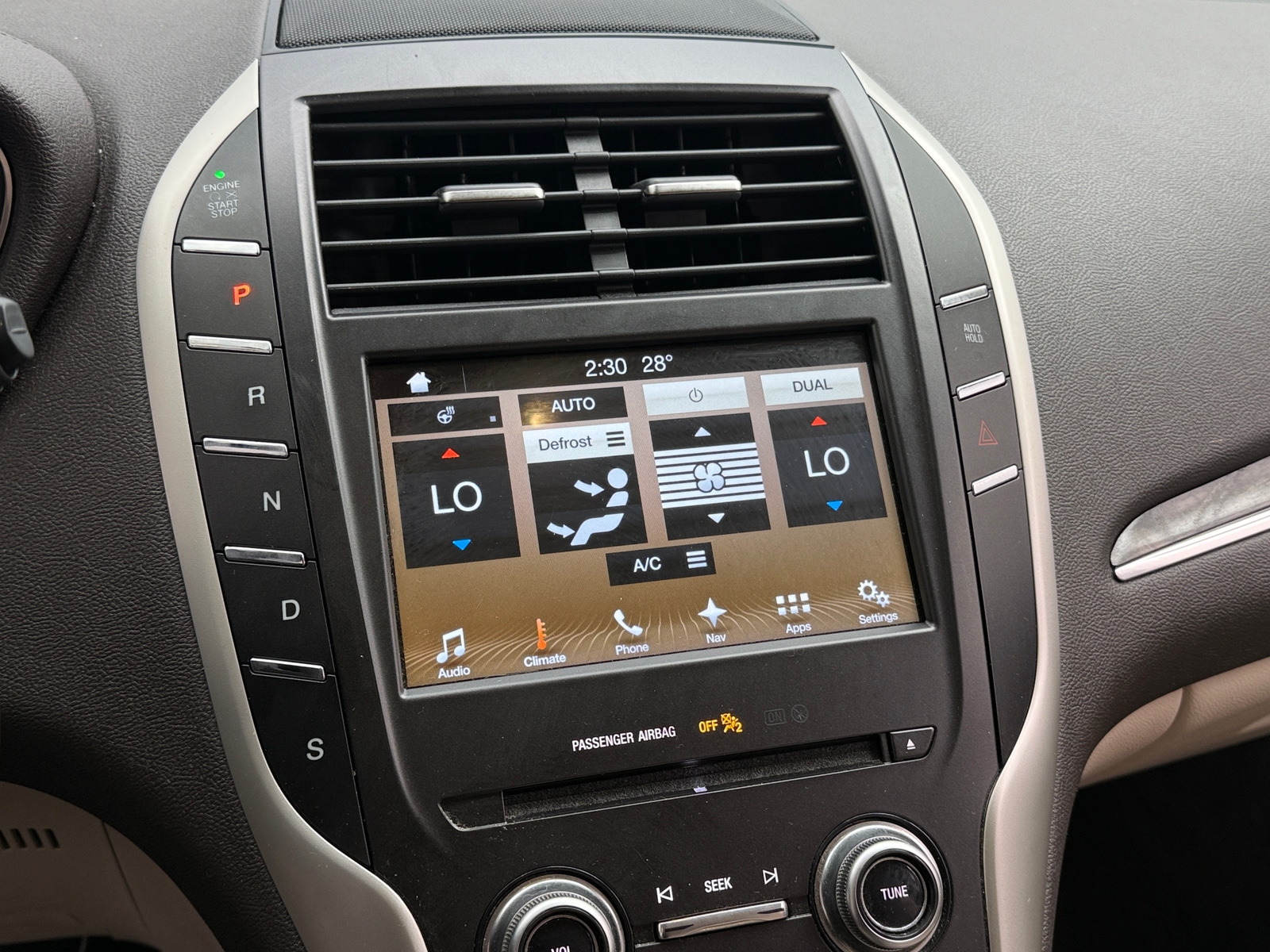 Thumbnail: 2018 Lincoln MKC - 3