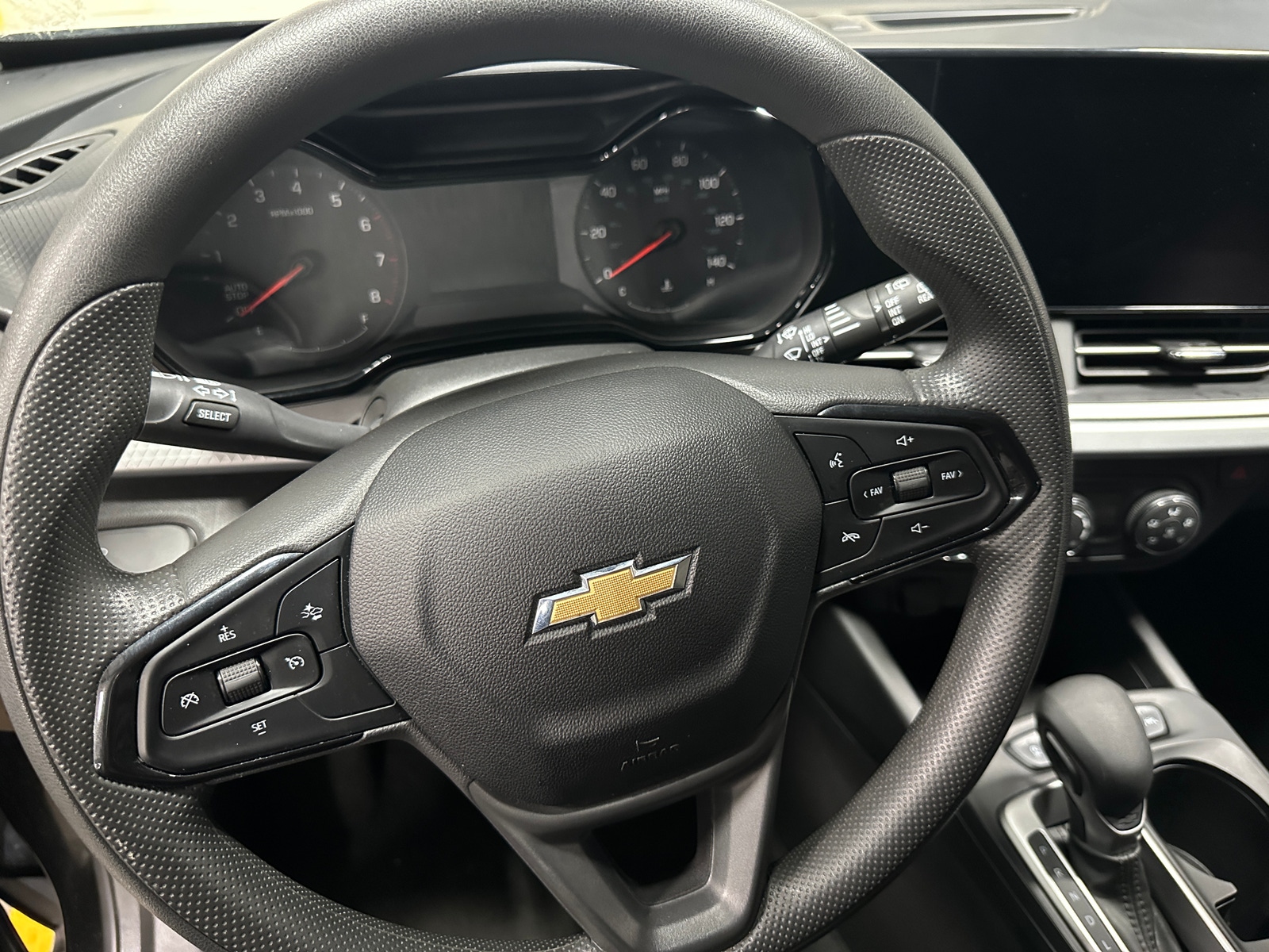 Thumbnail: 2025 Chevrolet Trax - 5