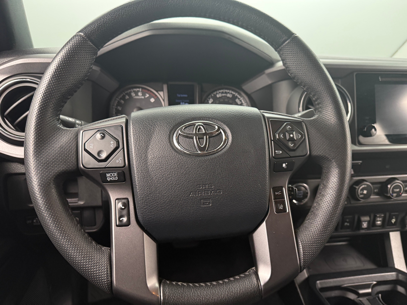 Thumbnail: 2019 Toyota Tacoma - 5