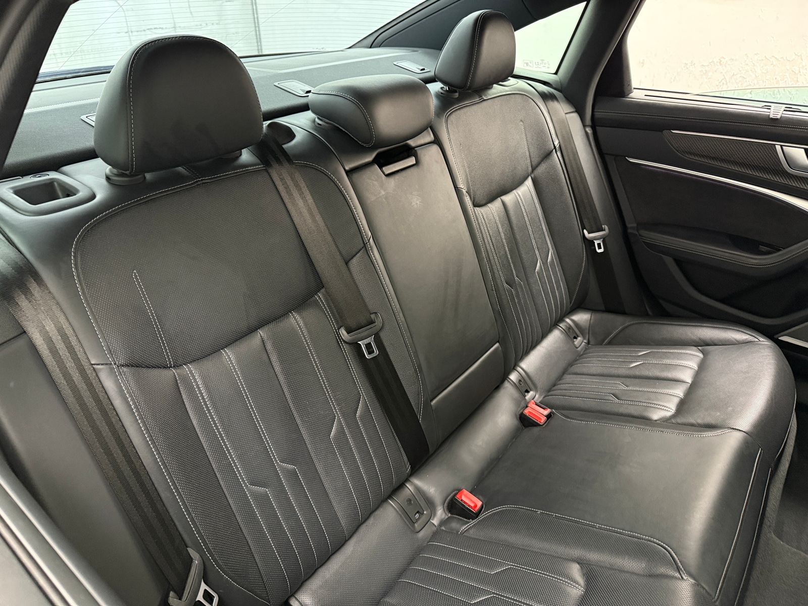 Thumbnail: 2021 Audi S6 - 5