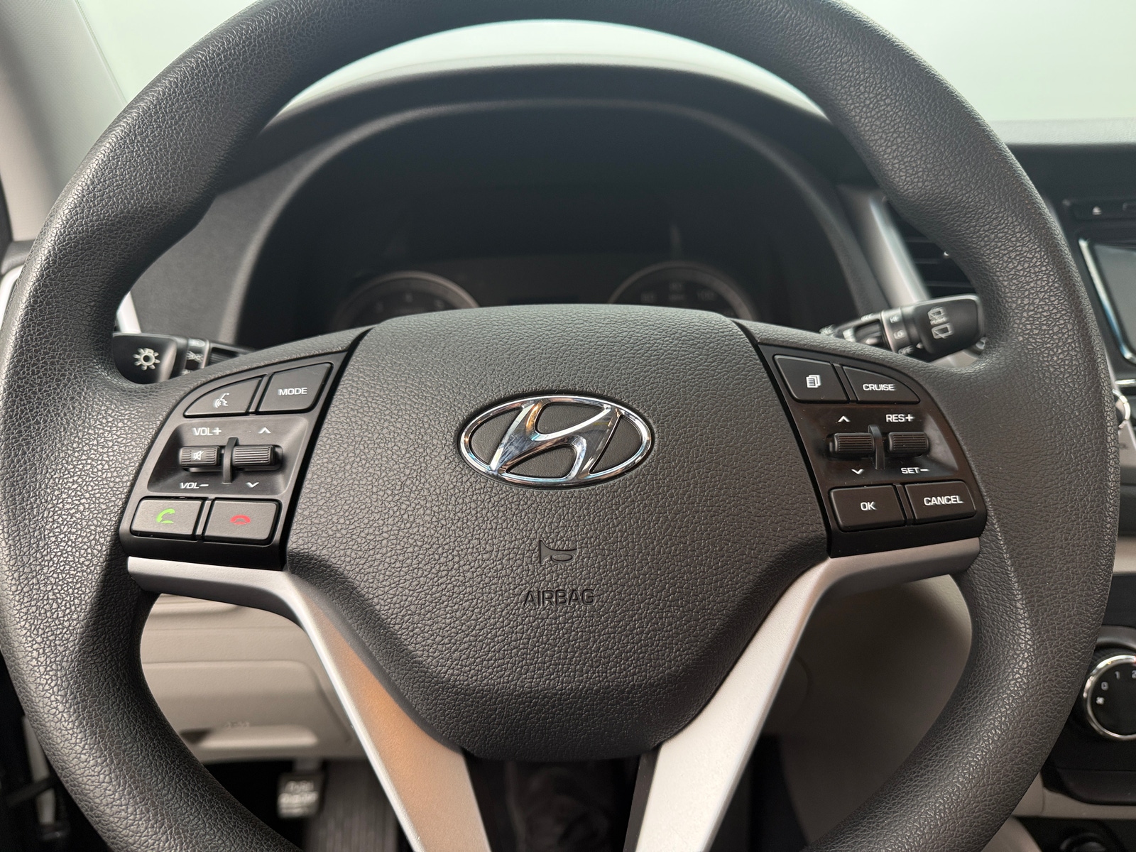 Thumbnail: 2017 Hyundai Tucson - 5