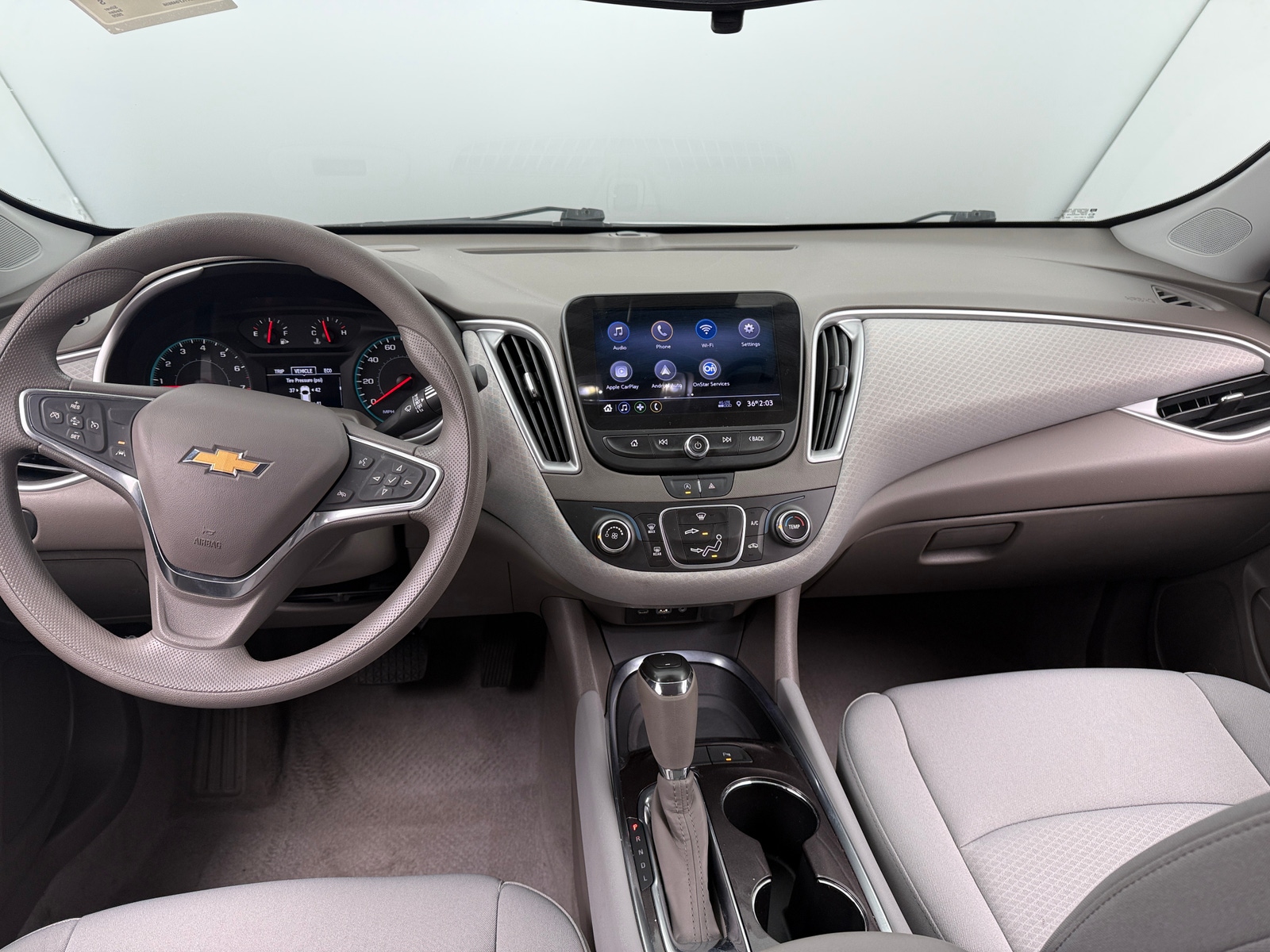 Thumbnail: 2020 Chevrolet Malibu - 3