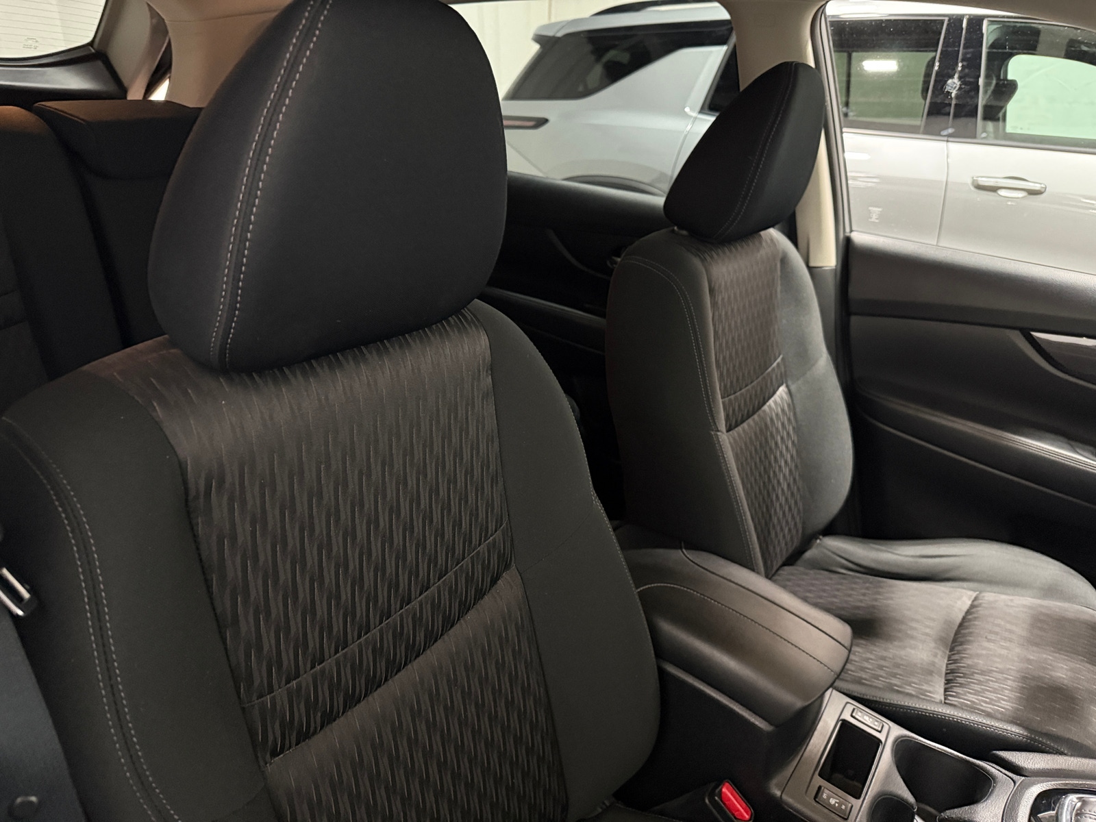 Thumbnail: 2019 Nissan Rogue - 2