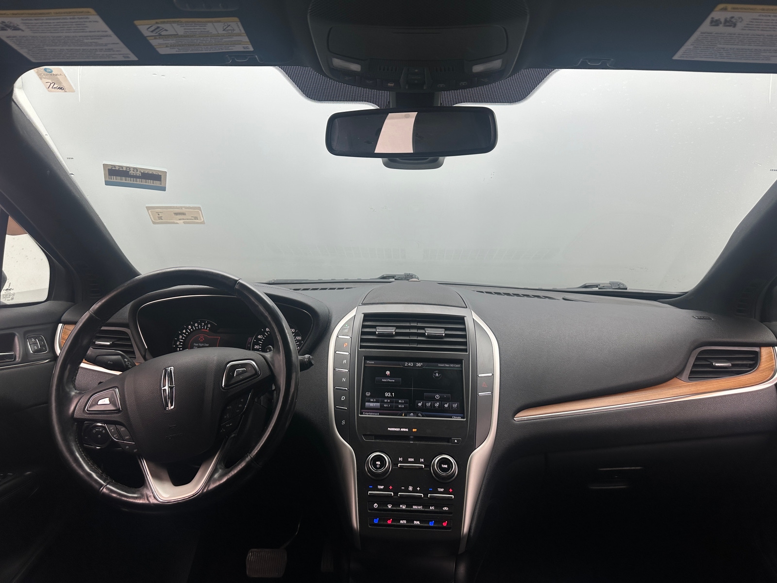 Thumbnail: 2015 Lincoln MKC - 2