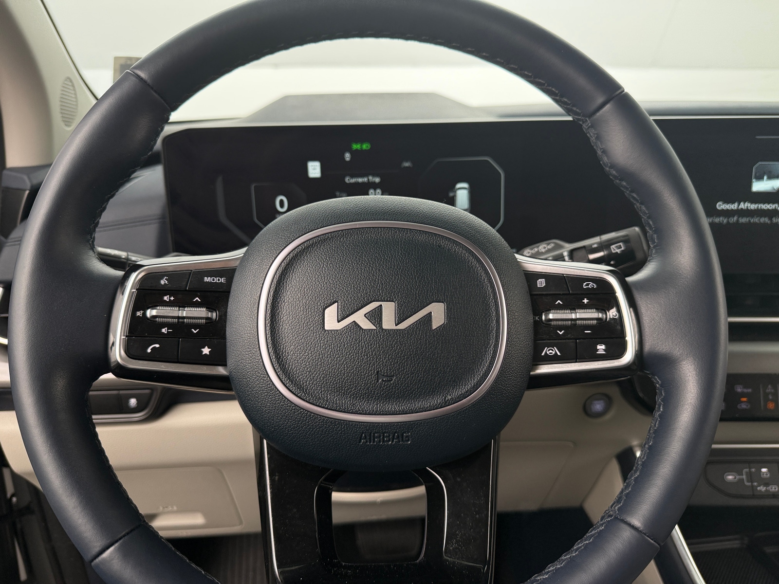 Thumbnail: 2025 Kia Carnival - 4