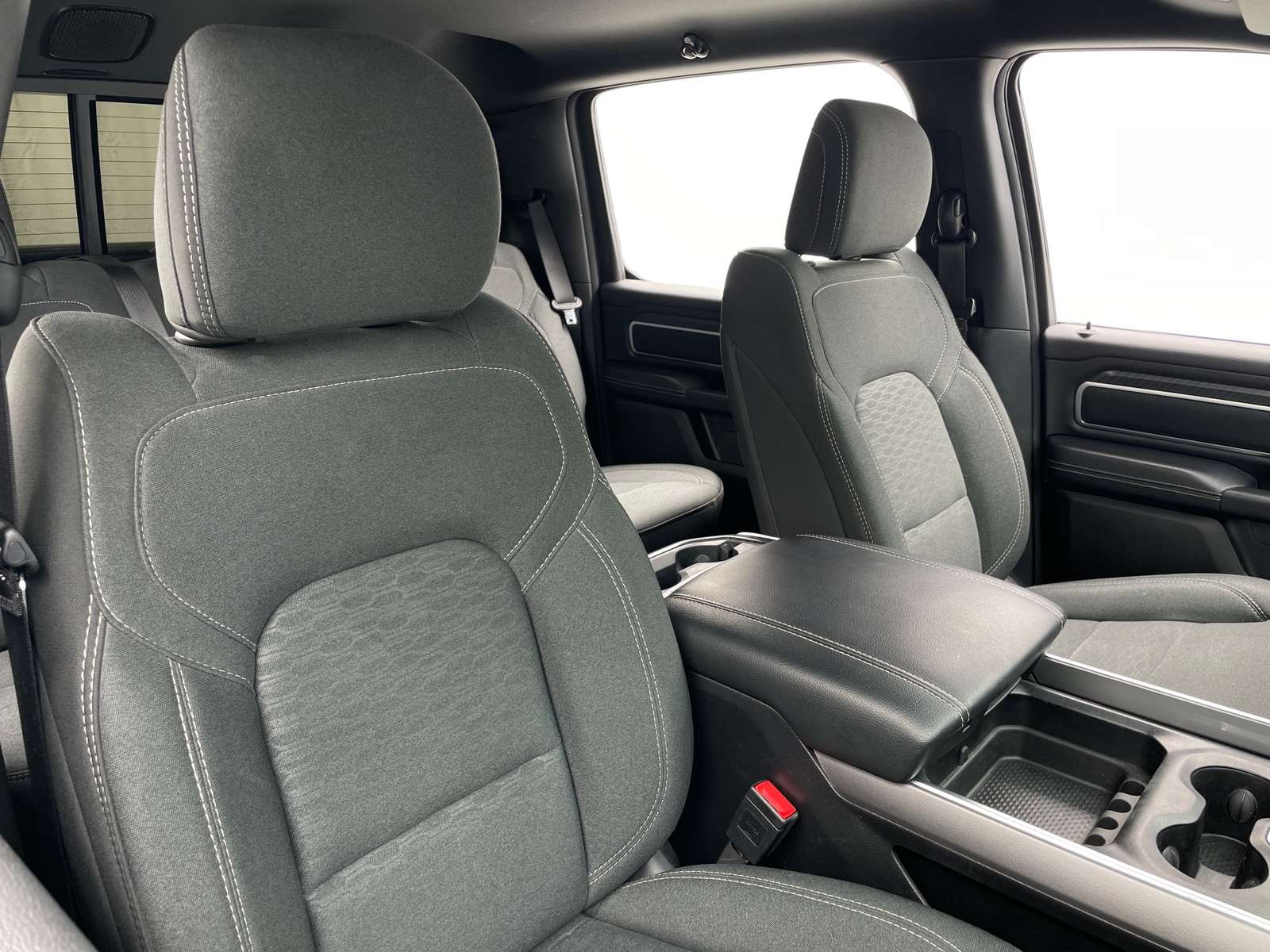 Thumbnail: 2025 RAM 1500 - 2