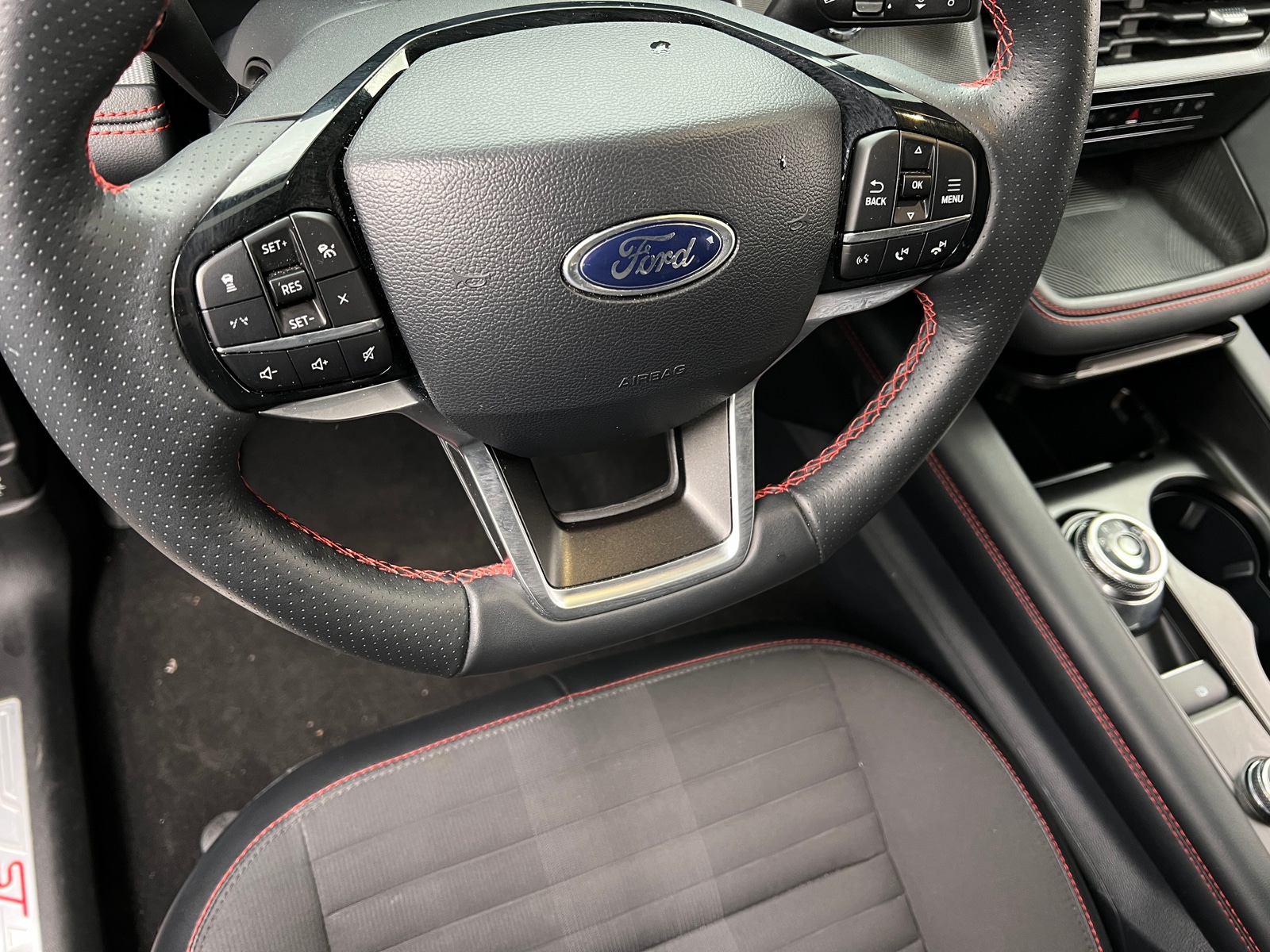 Thumbnail: 2025 Ford Explorer - 4