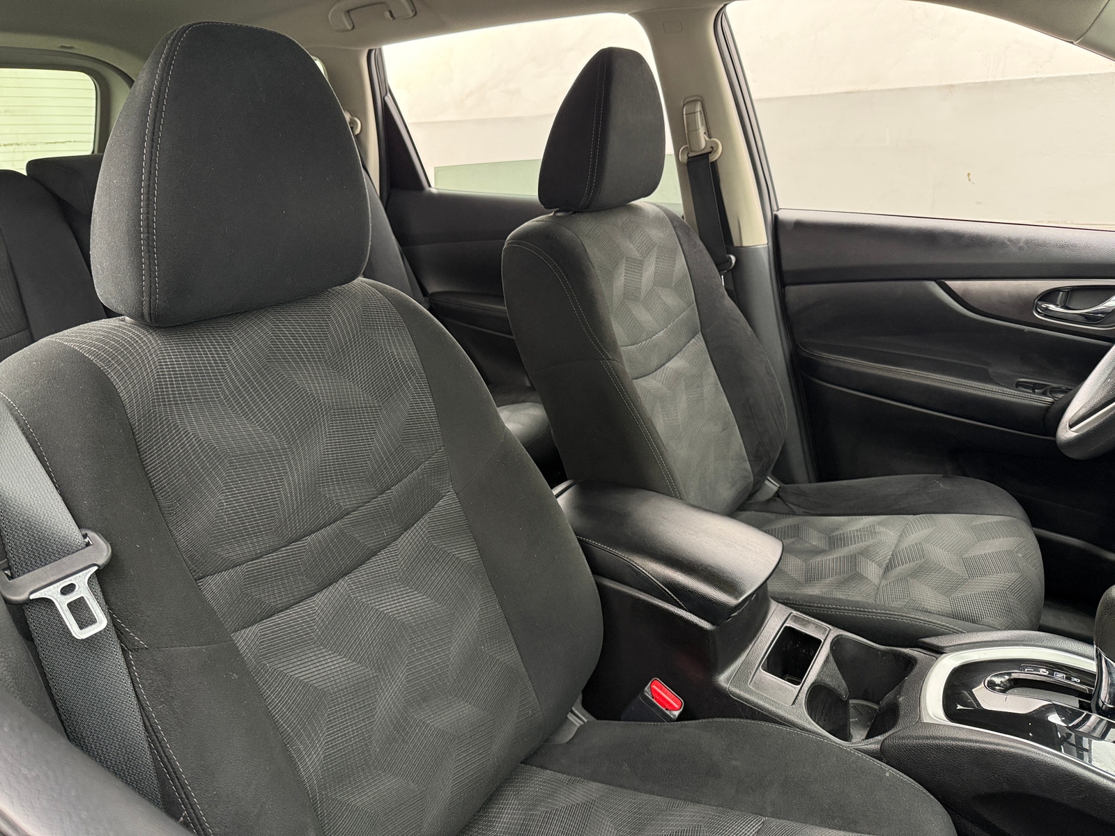 Thumbnail: 2014 Nissan Rogue - 2