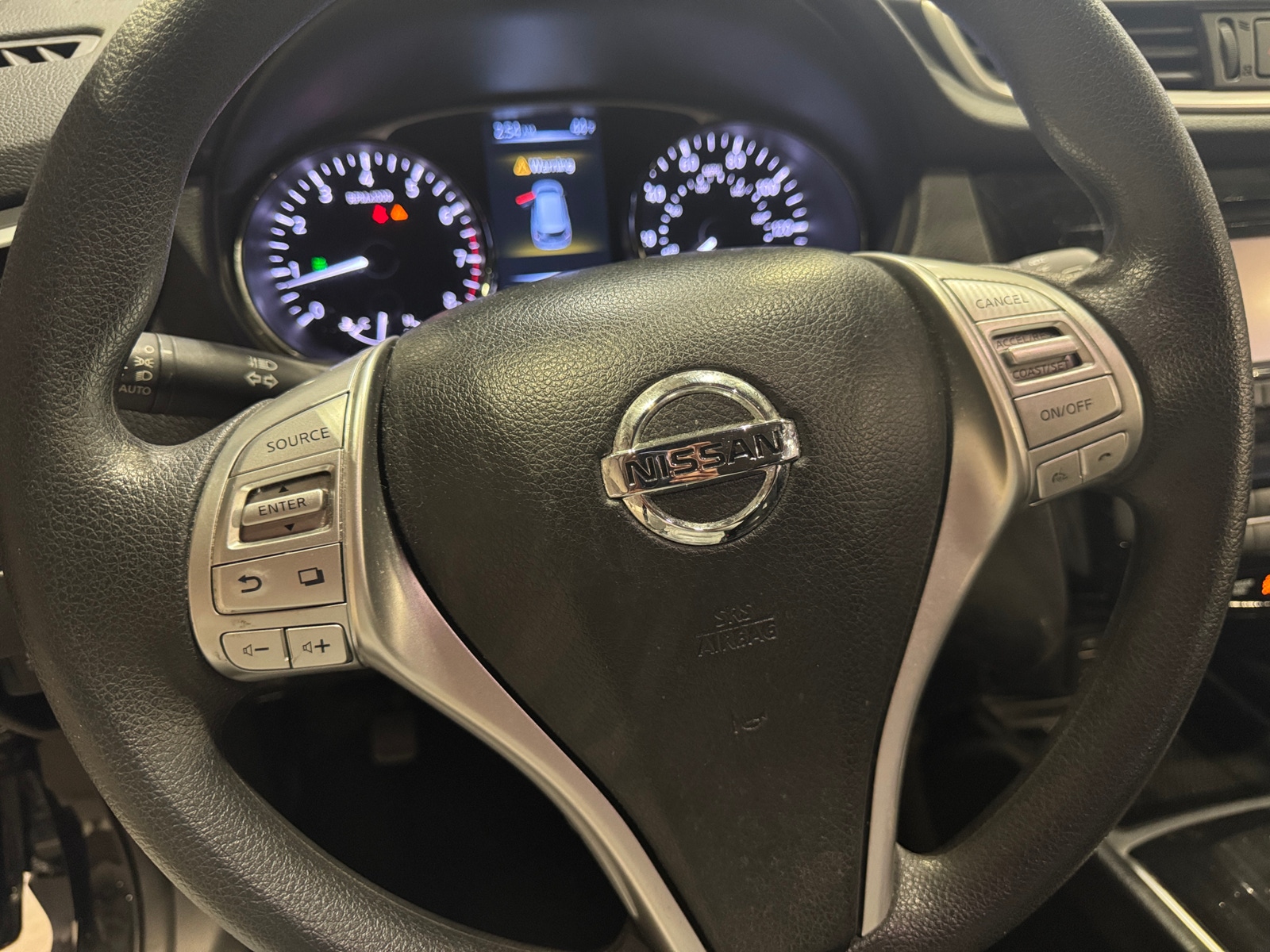 Thumbnail: 2014 Nissan Rogue - 5