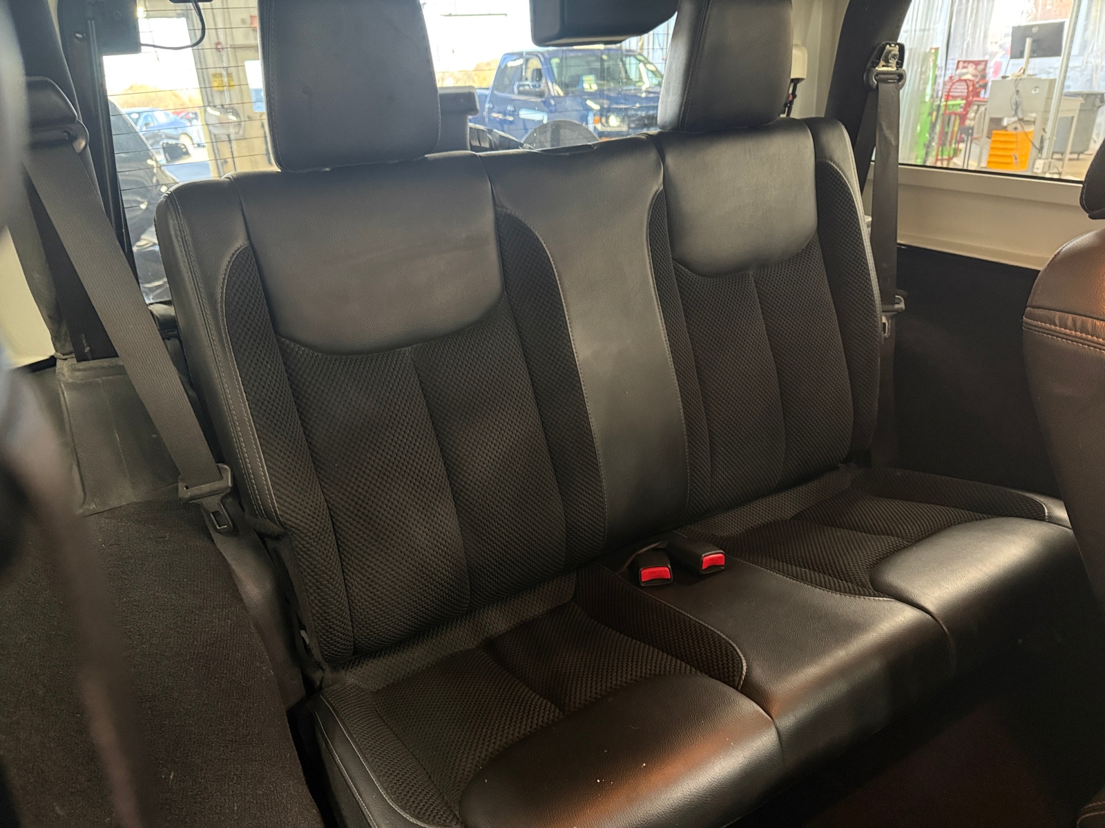 Thumbnail: 2017 Jeep Wrangler - 5