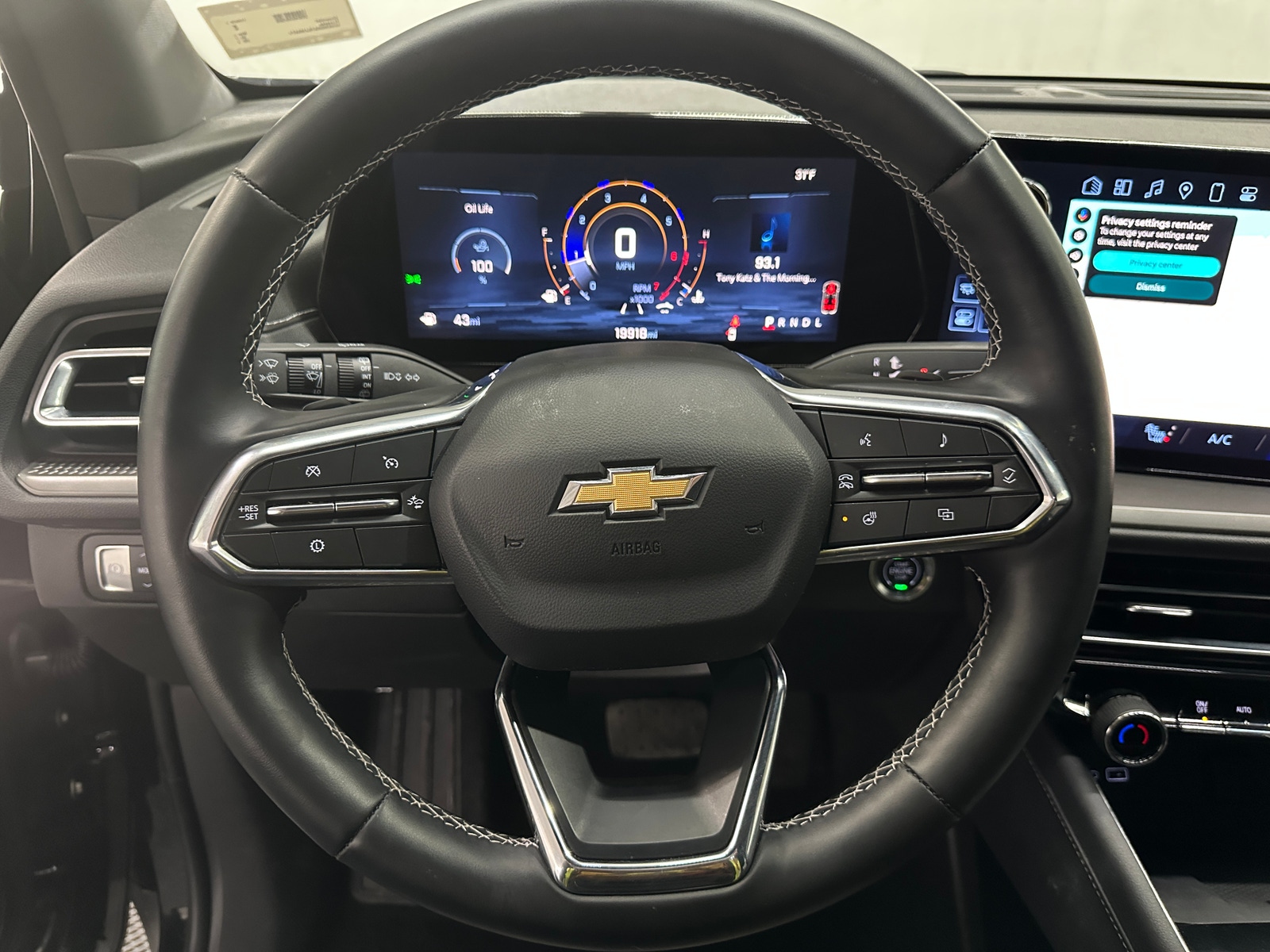 Thumbnail: 2025 Chevrolet Traverse - 5