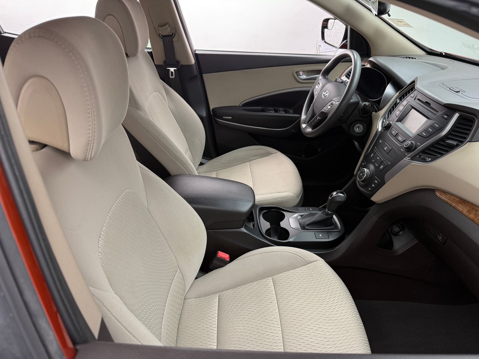 Thumbnail: 2016 Hyundai Santa Fe - 2