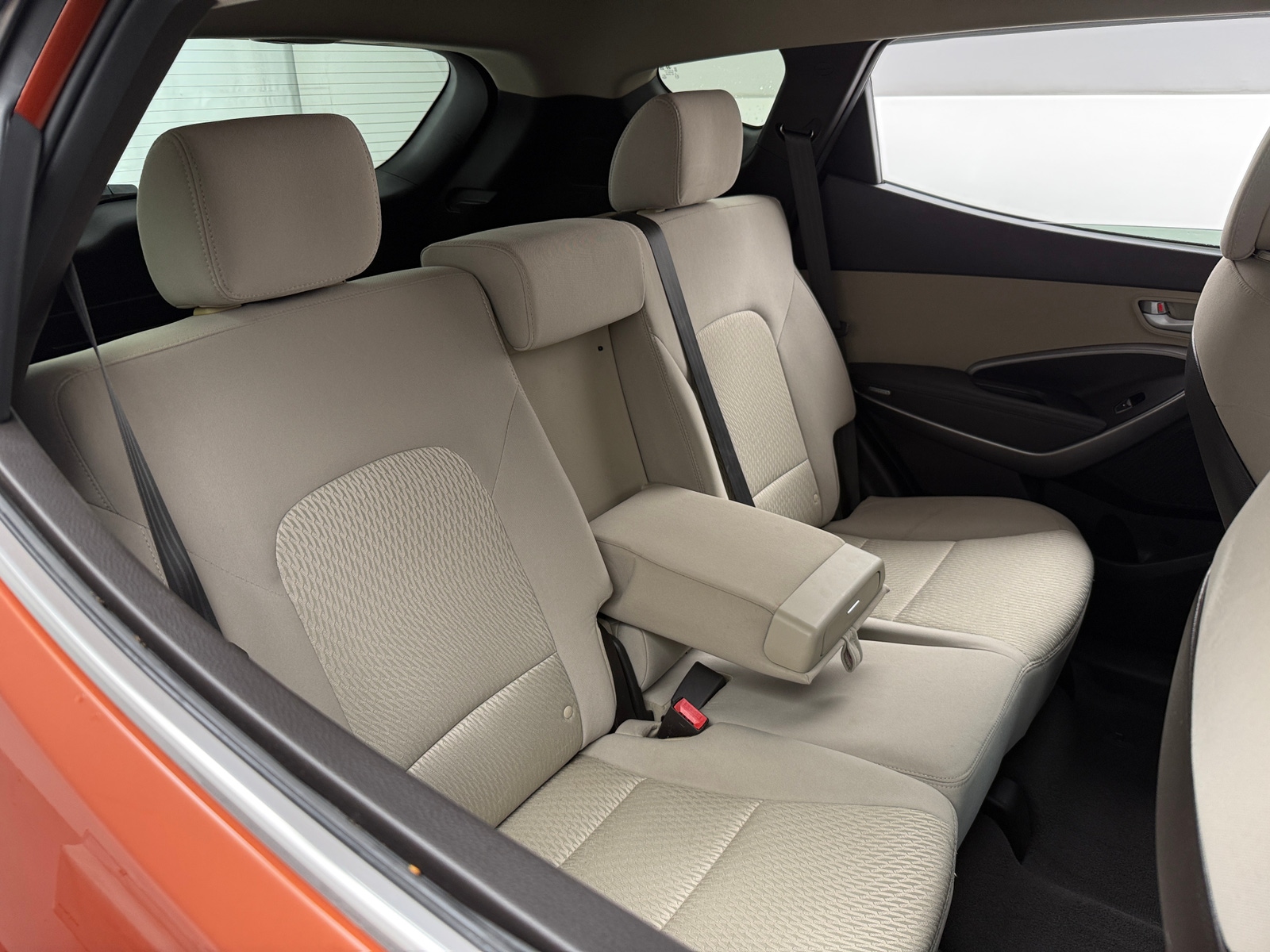 Thumbnail: 2016 Hyundai Santa Fe - 6