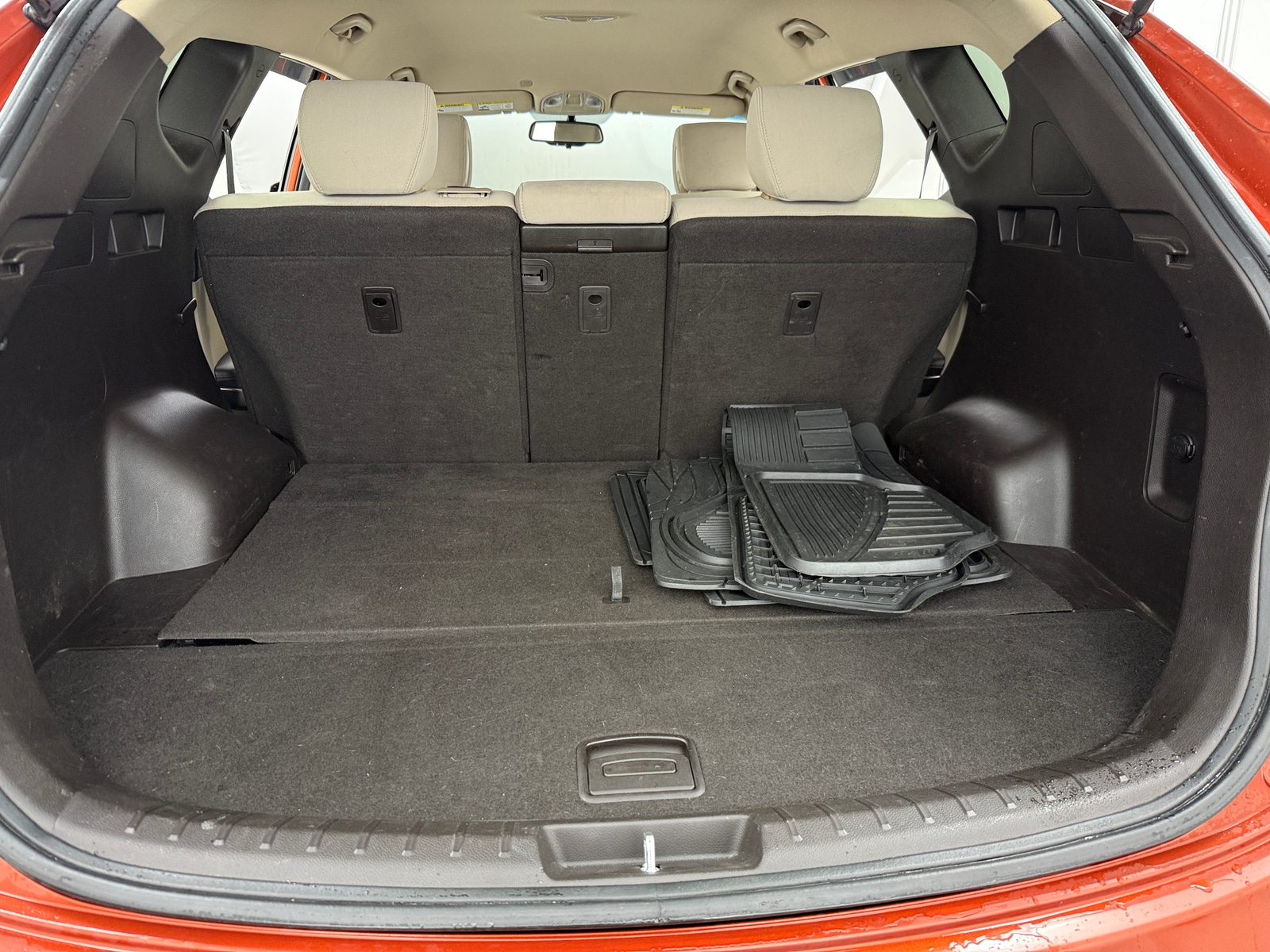 Thumbnail: 2016 Hyundai Santa Fe - 7