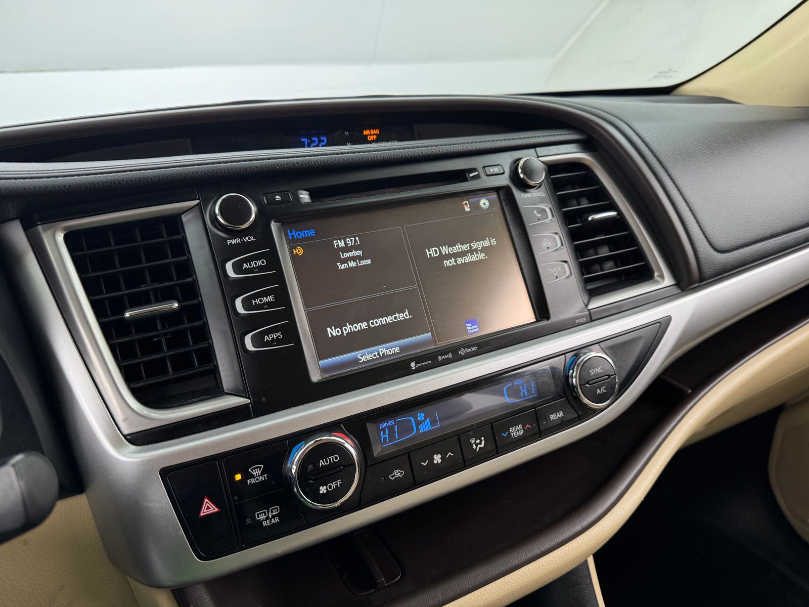 Thumbnail: 2018 Toyota Highlander - 4