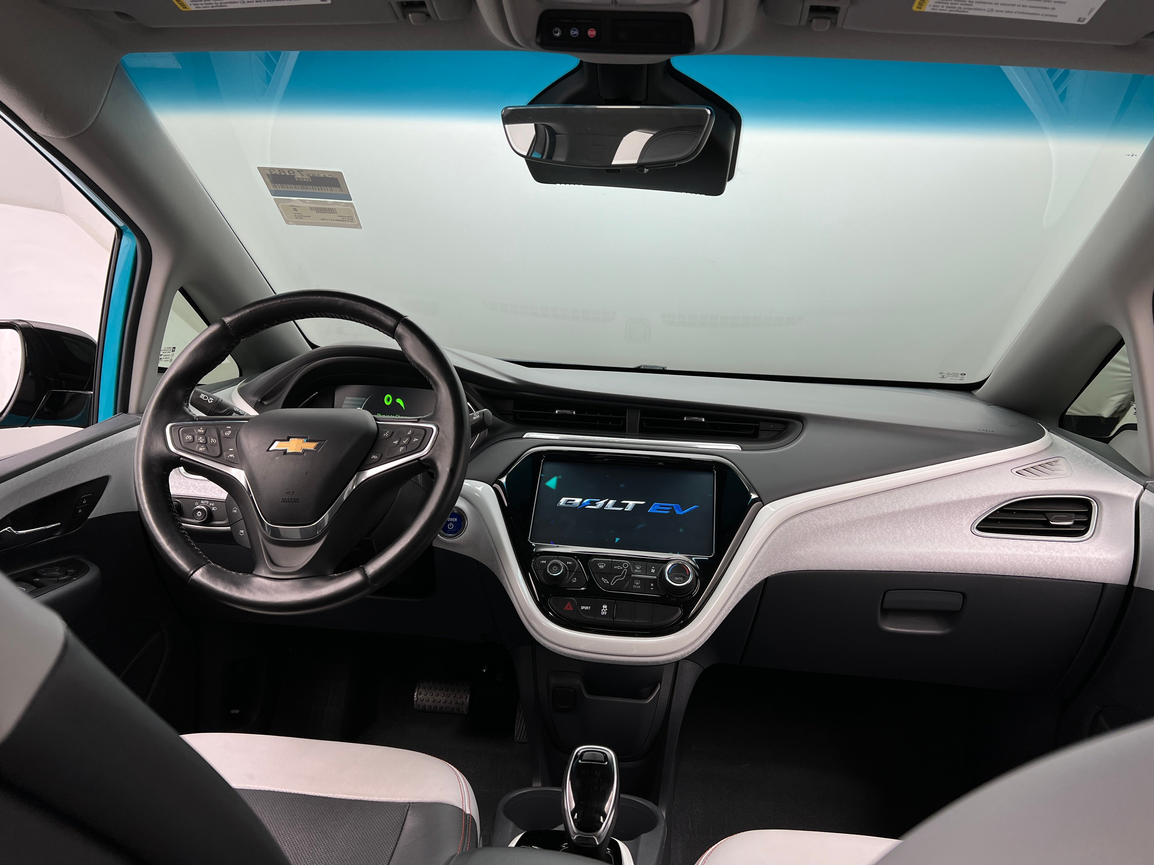 Used 2020 Chevrolet Bolt EV Premier with VIN 1G1FZ6S08L4111790 for sale in Oak Creek, WI