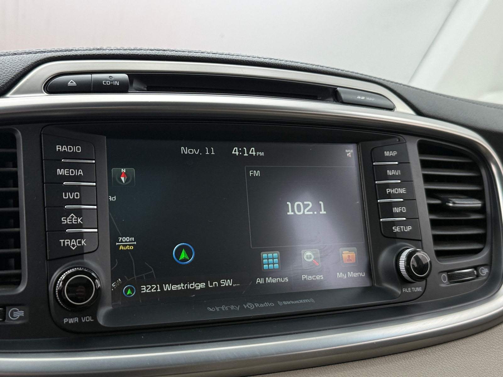 Thumbnail: 2016 Kia Sorento - 3