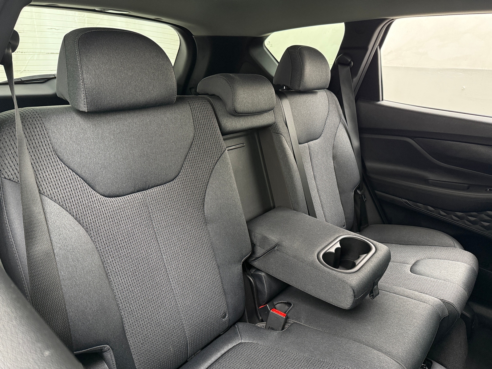 Thumbnail: 2019 Hyundai Santa Fe - 6