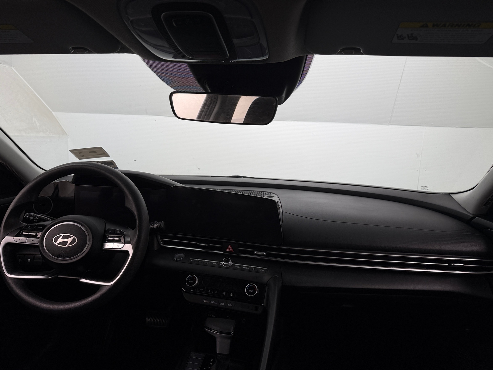 Thumbnail: 2024 Hyundai Elantra - 3