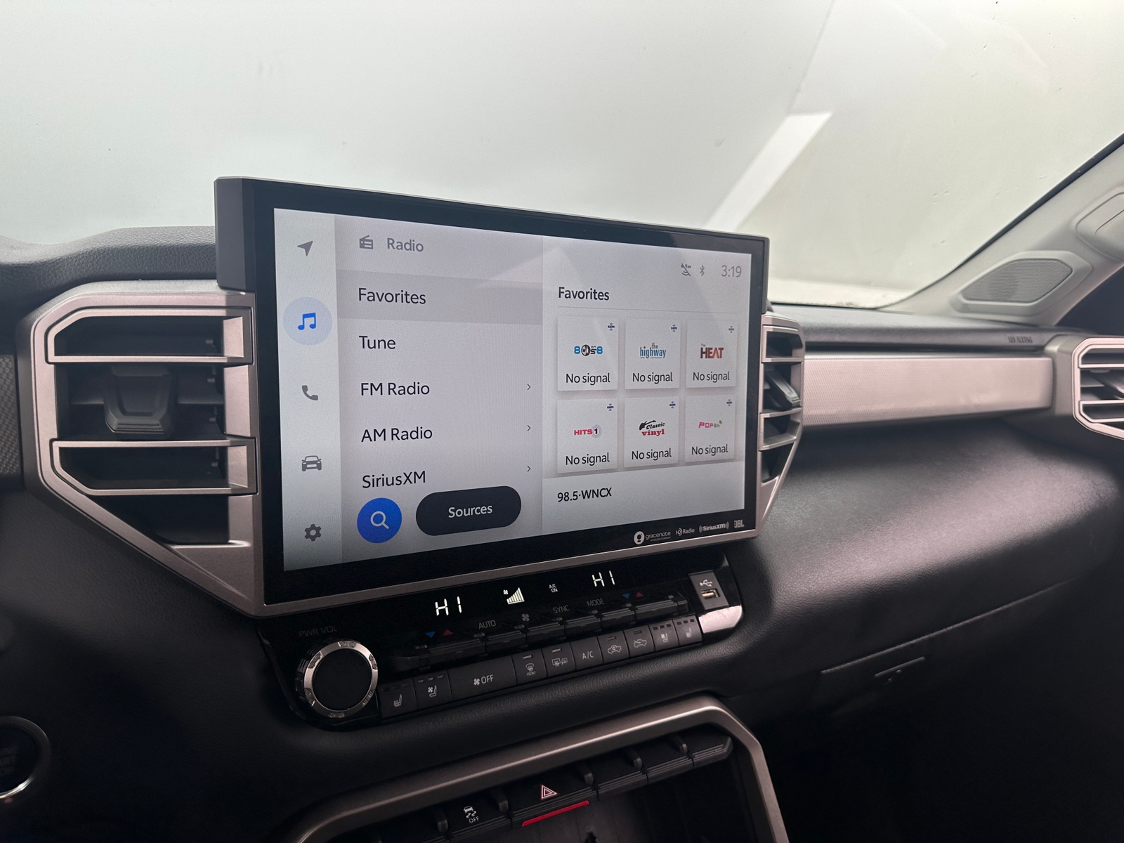 Thumbnail: 2022 Toyota Tundra - 3