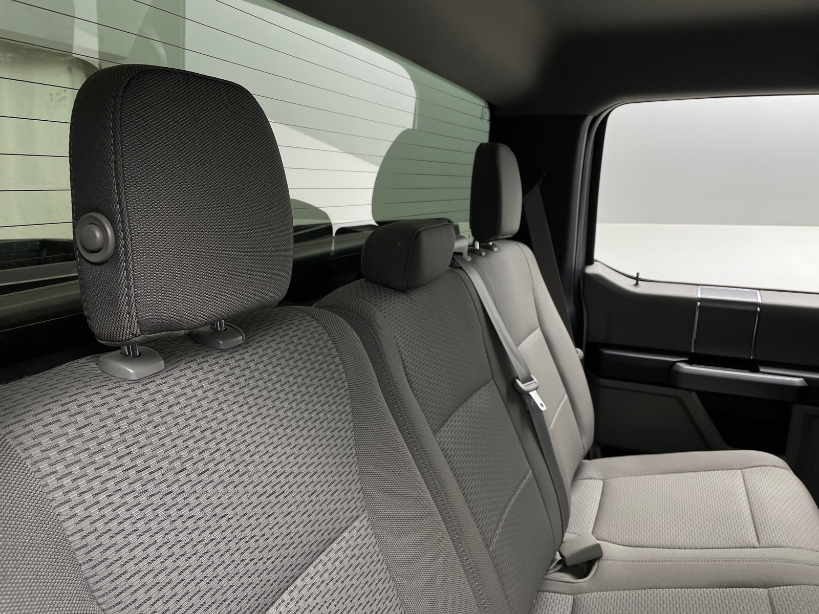 Thumbnail: 2018 Ford Econoline - 6