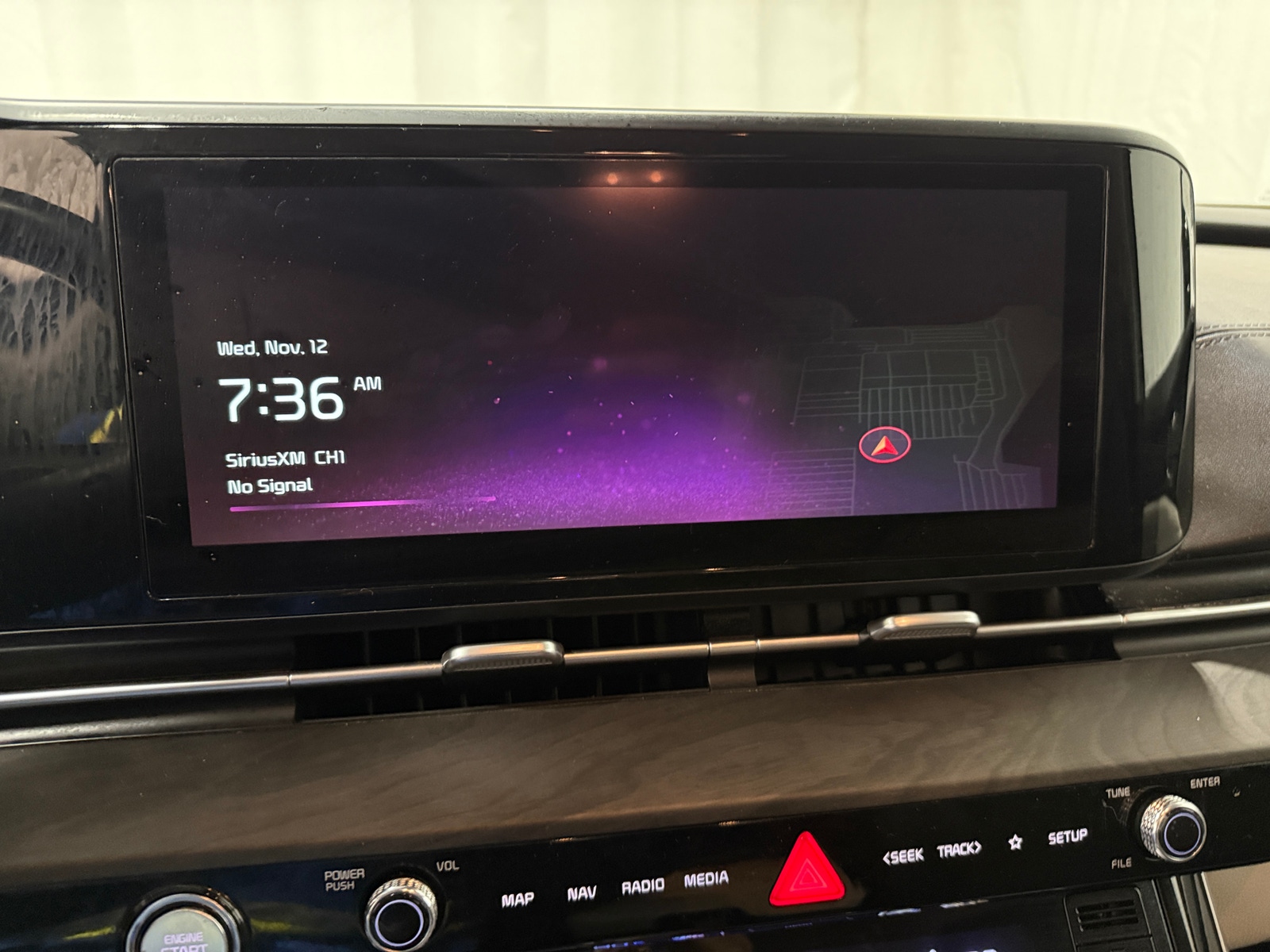 Thumbnail: 2023 Kia Carnival - 3