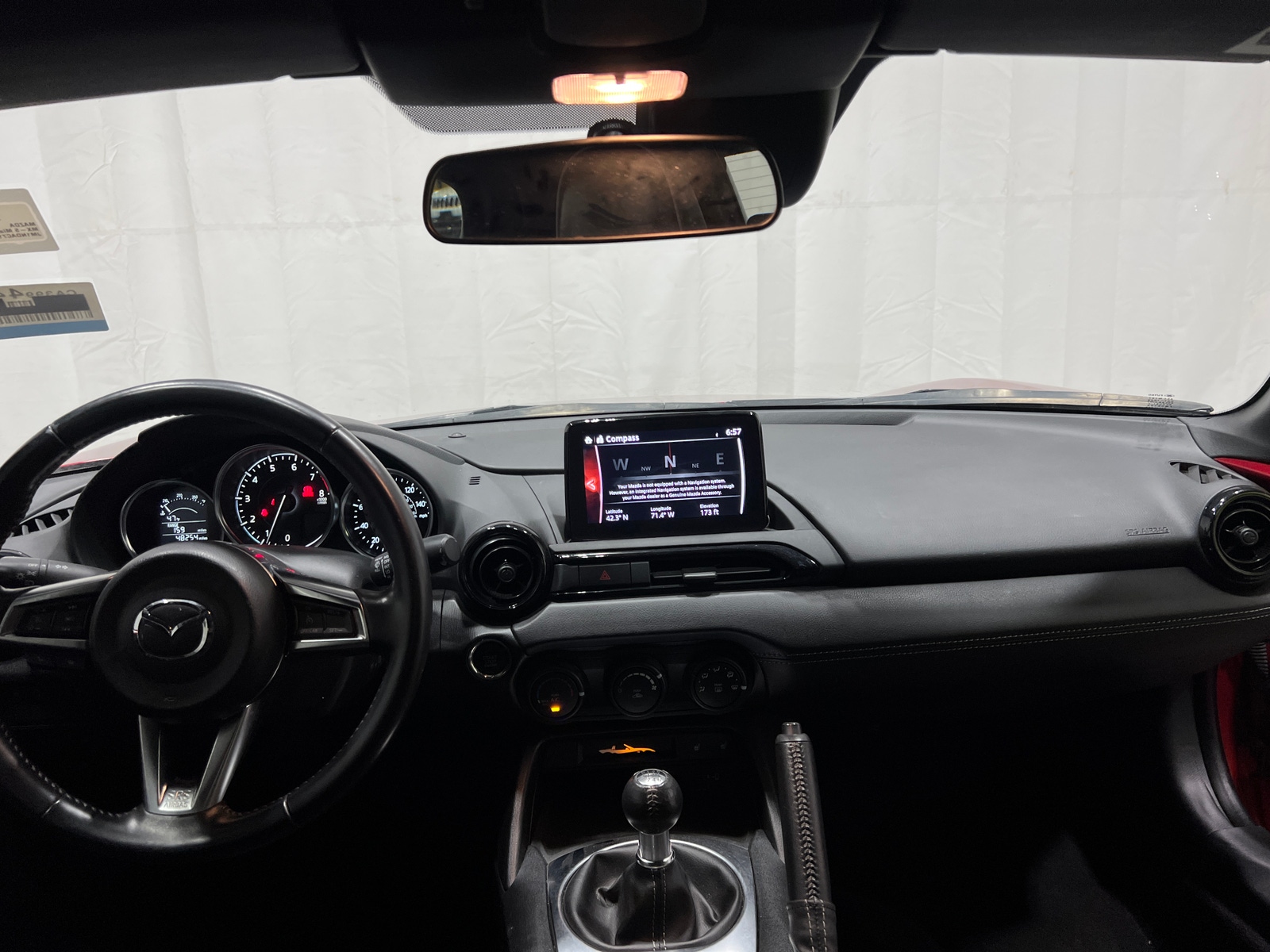 Thumbnail: 2021 Mazda MX-5 Miata - 3