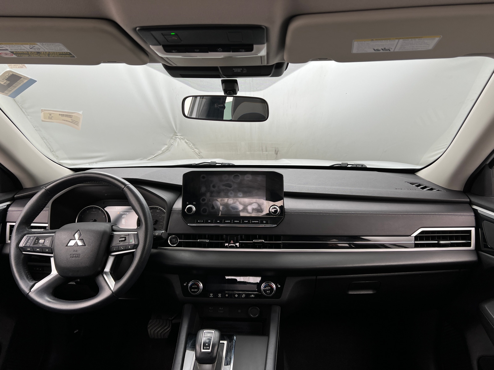 Thumbnail: 2022 Mitsubishi Outlander - 2