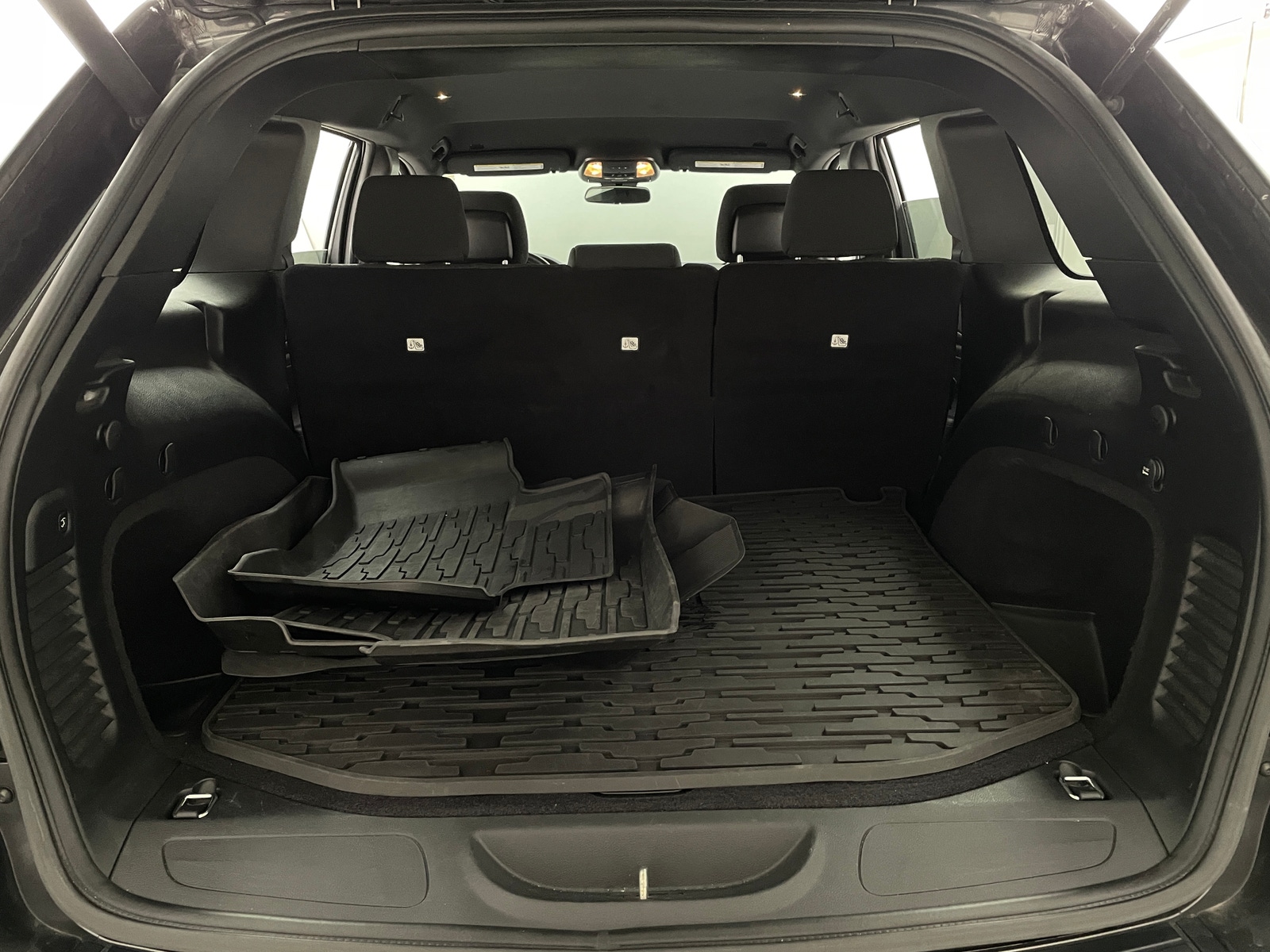 Thumbnail: 2020 Jeep Grand Cherokee - 7