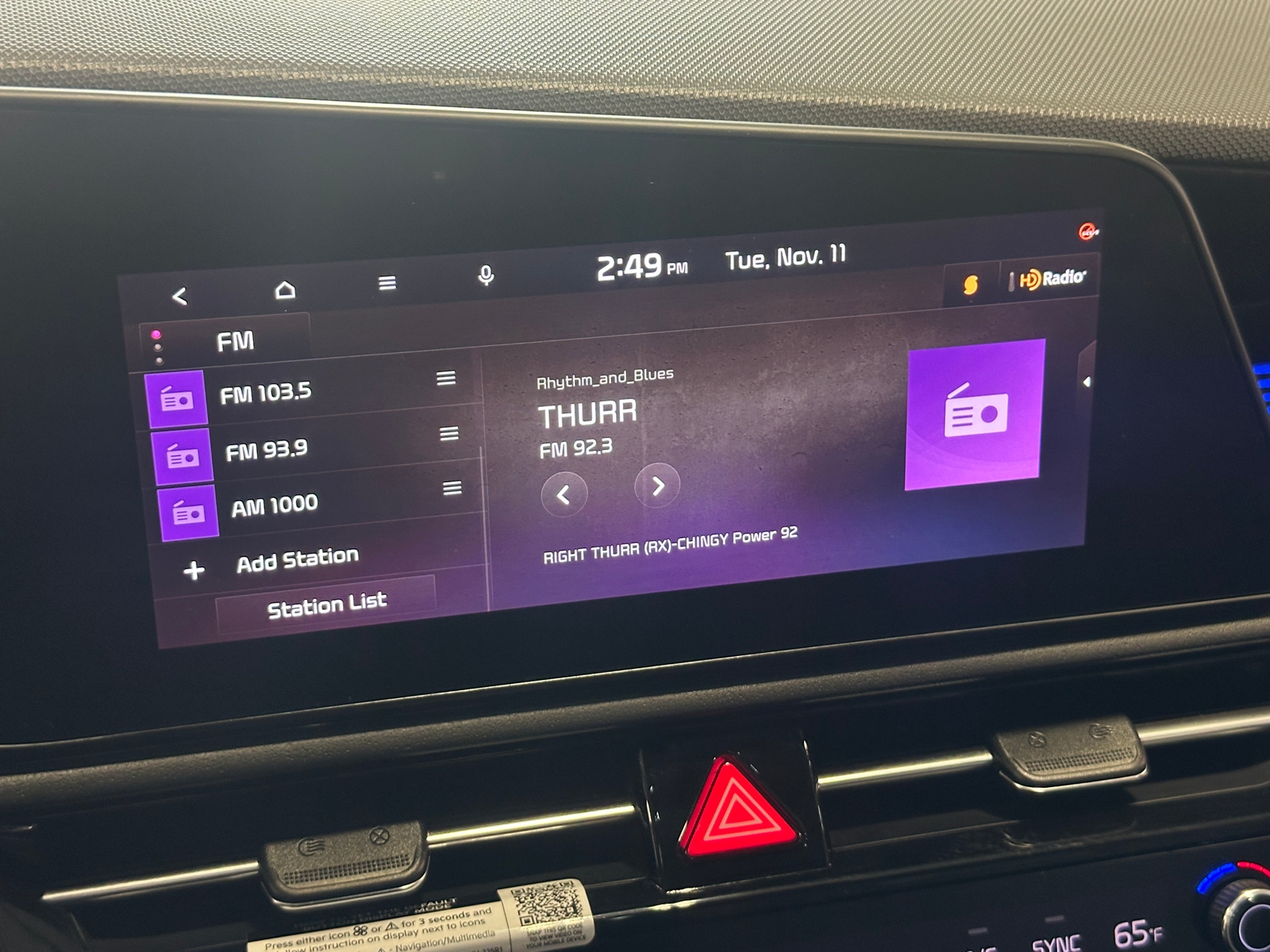 Thumbnail: 2023 Kia Niro - 3