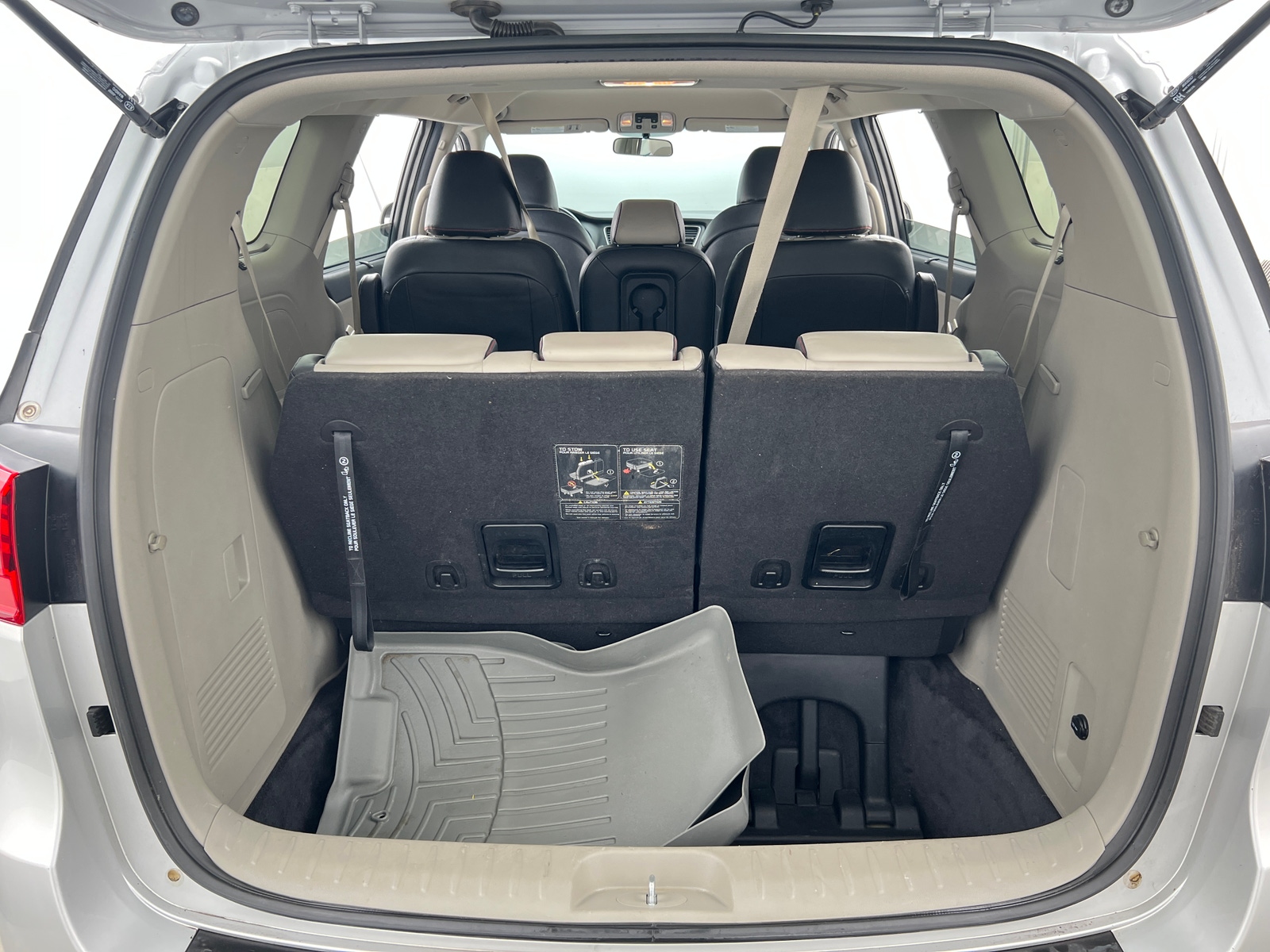 Thumbnail: 2020 Kia Sedona - 6