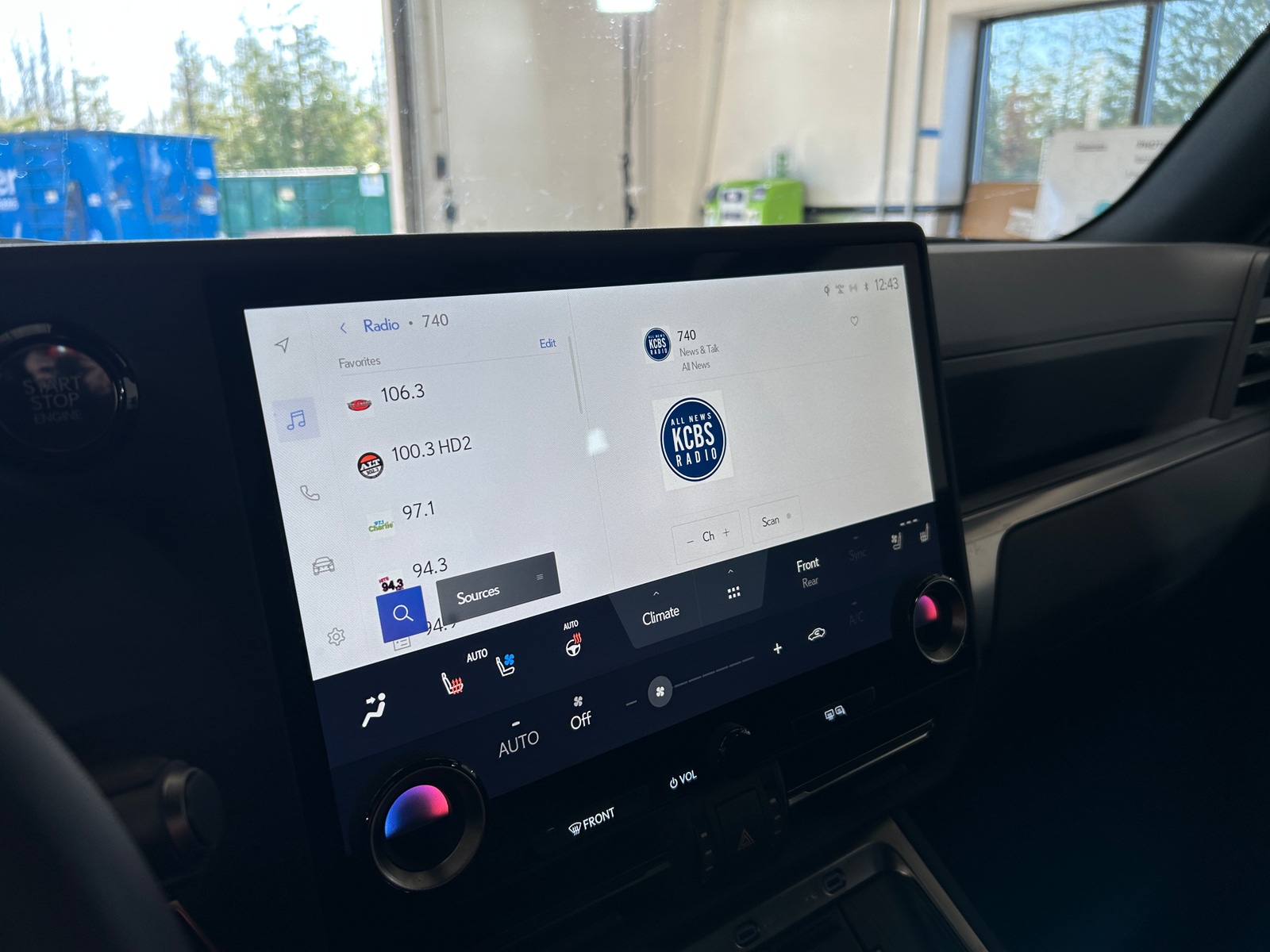 Thumbnail: 2025 Lexus GX - 3