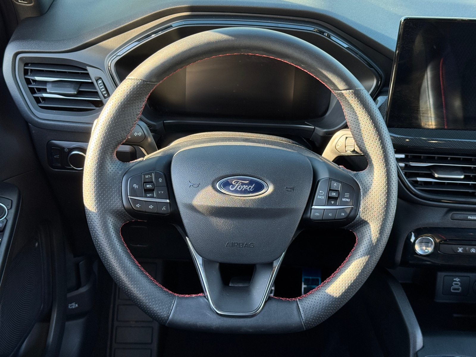 Thumbnail: 2024 Ford Escape - 5